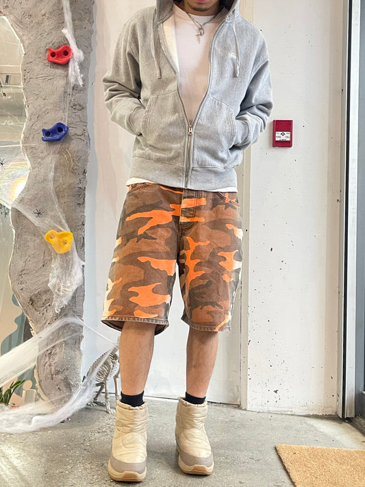 (30”) Stussy Spray Dye Camo Jorts