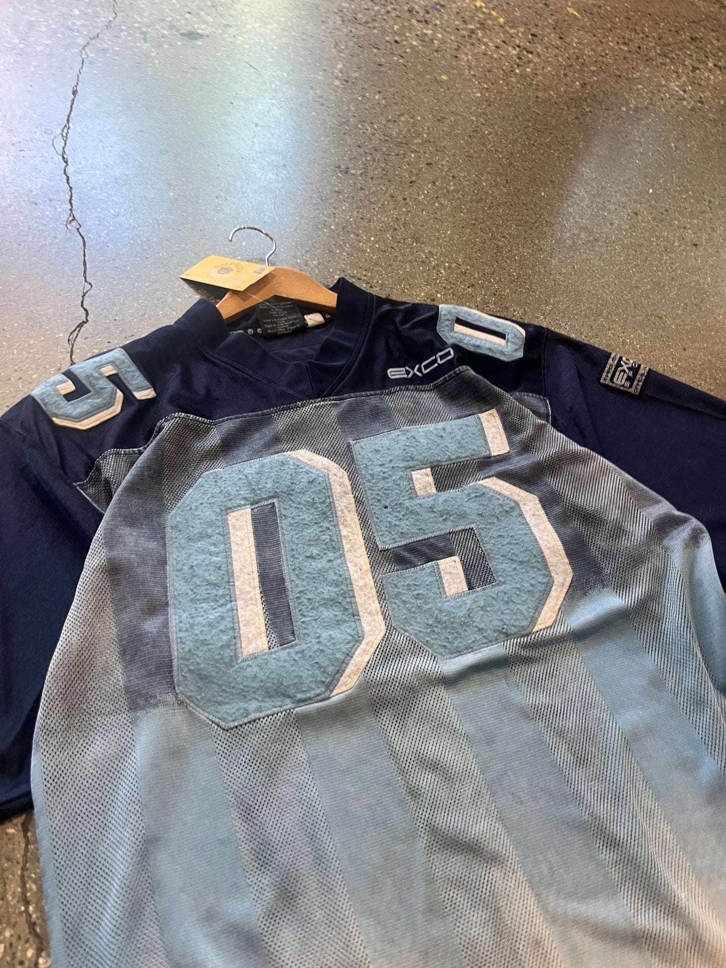(L) Exco Gradient Football Jersey ( Stains )