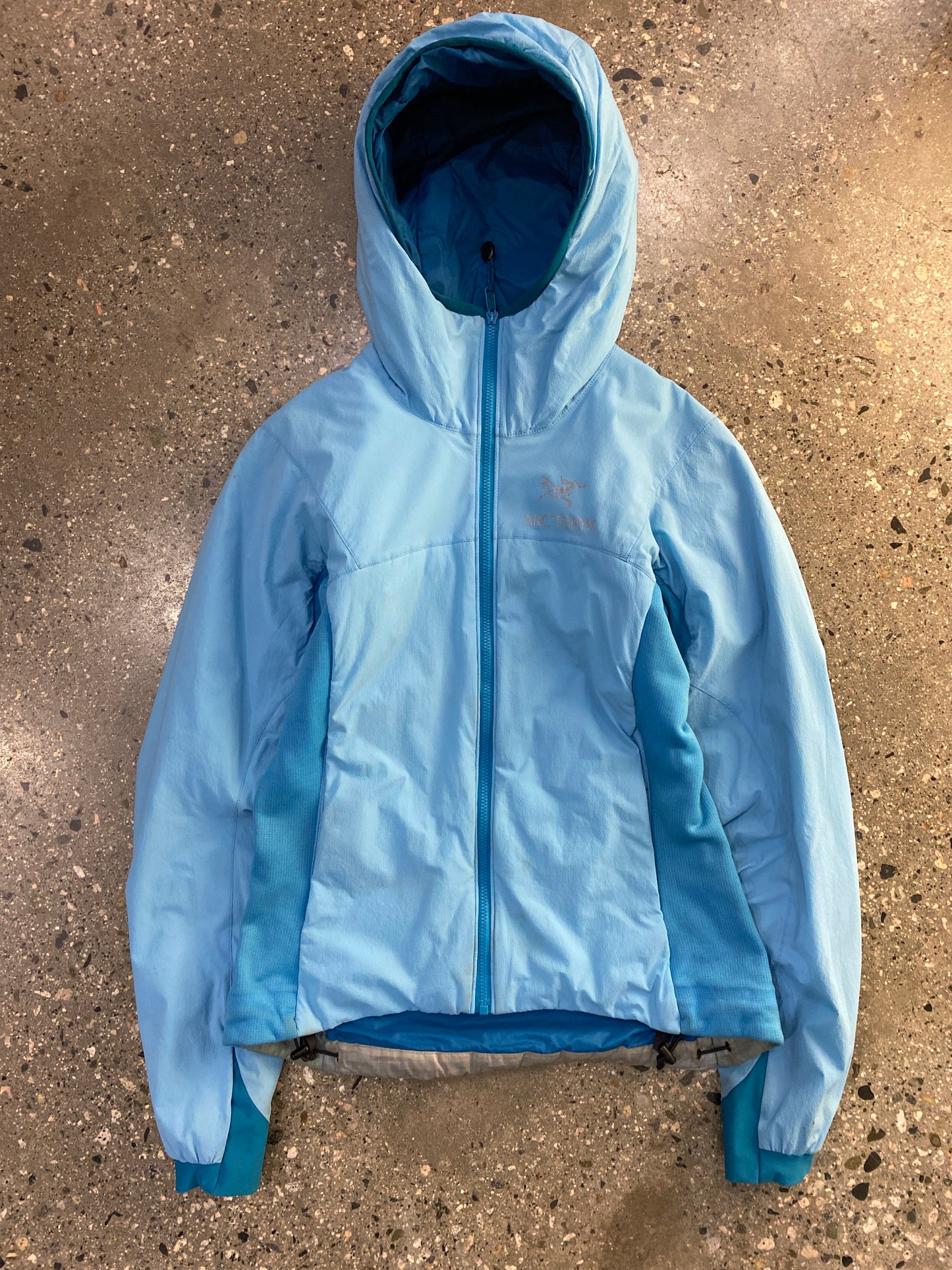 (Womens XS) FW17 - Arc’teryx Atom Hoody Jkt