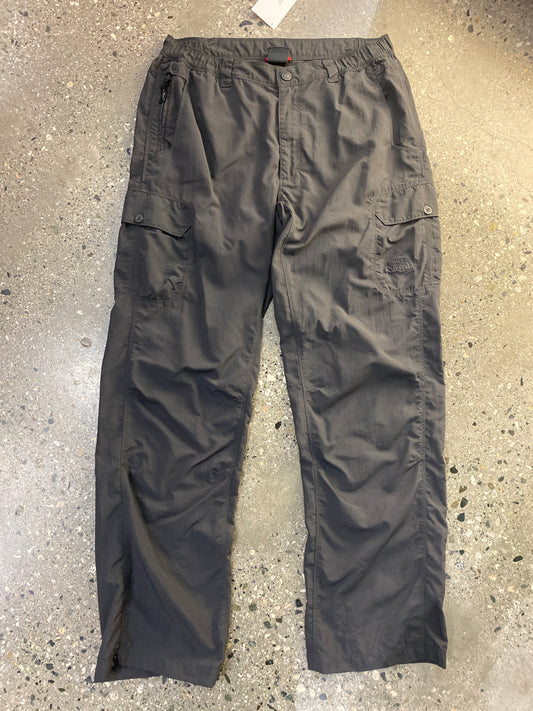 (m) FW29 - TNF Gray Nylons