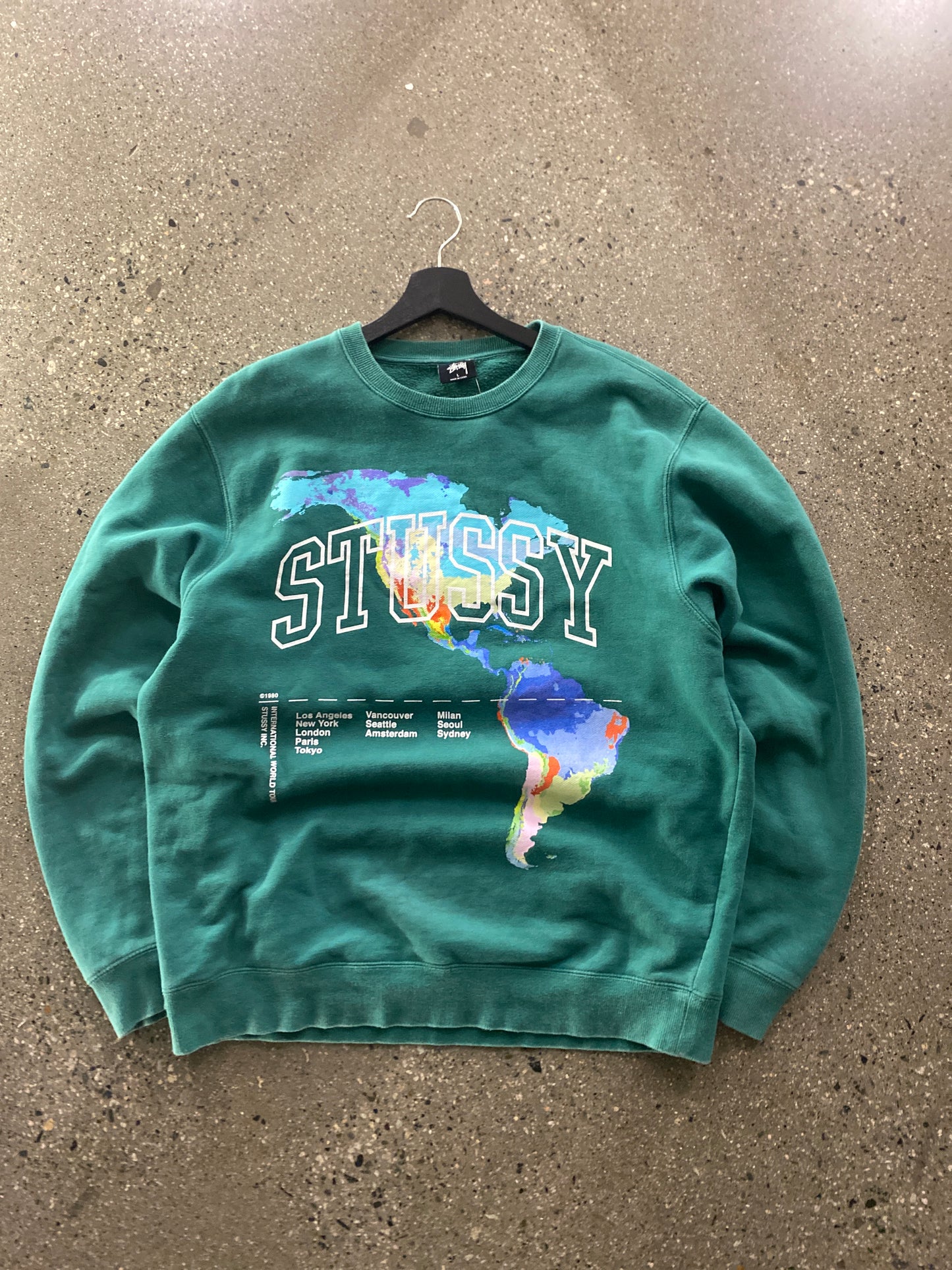 (L) Stussy World Tour Doublesided Crewneck Green