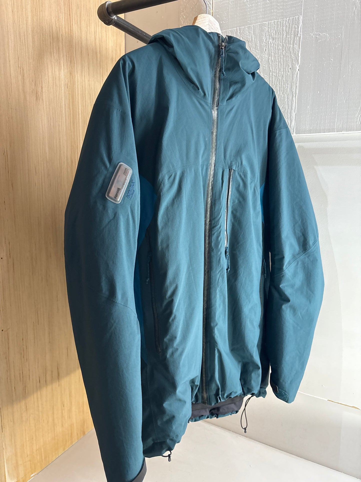 (XL) 2000s Arcteryx Beta Insulated Goretex Pro Shell Jacket