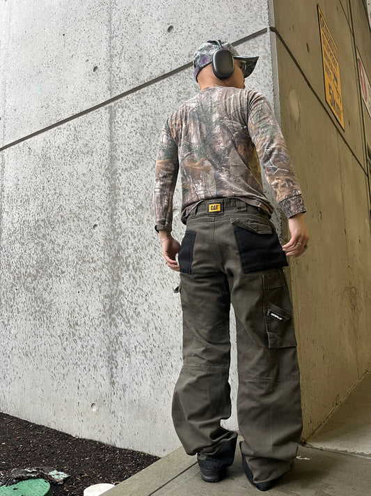 (32”) CAT Utility Workwear Carpenters
