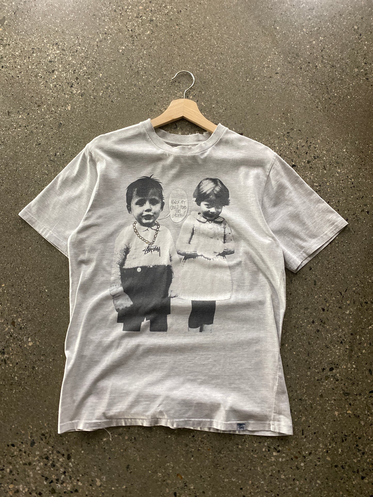 (M) (theerzy.co) 1990s Stussy I love to rock my gold for the ladies Tee