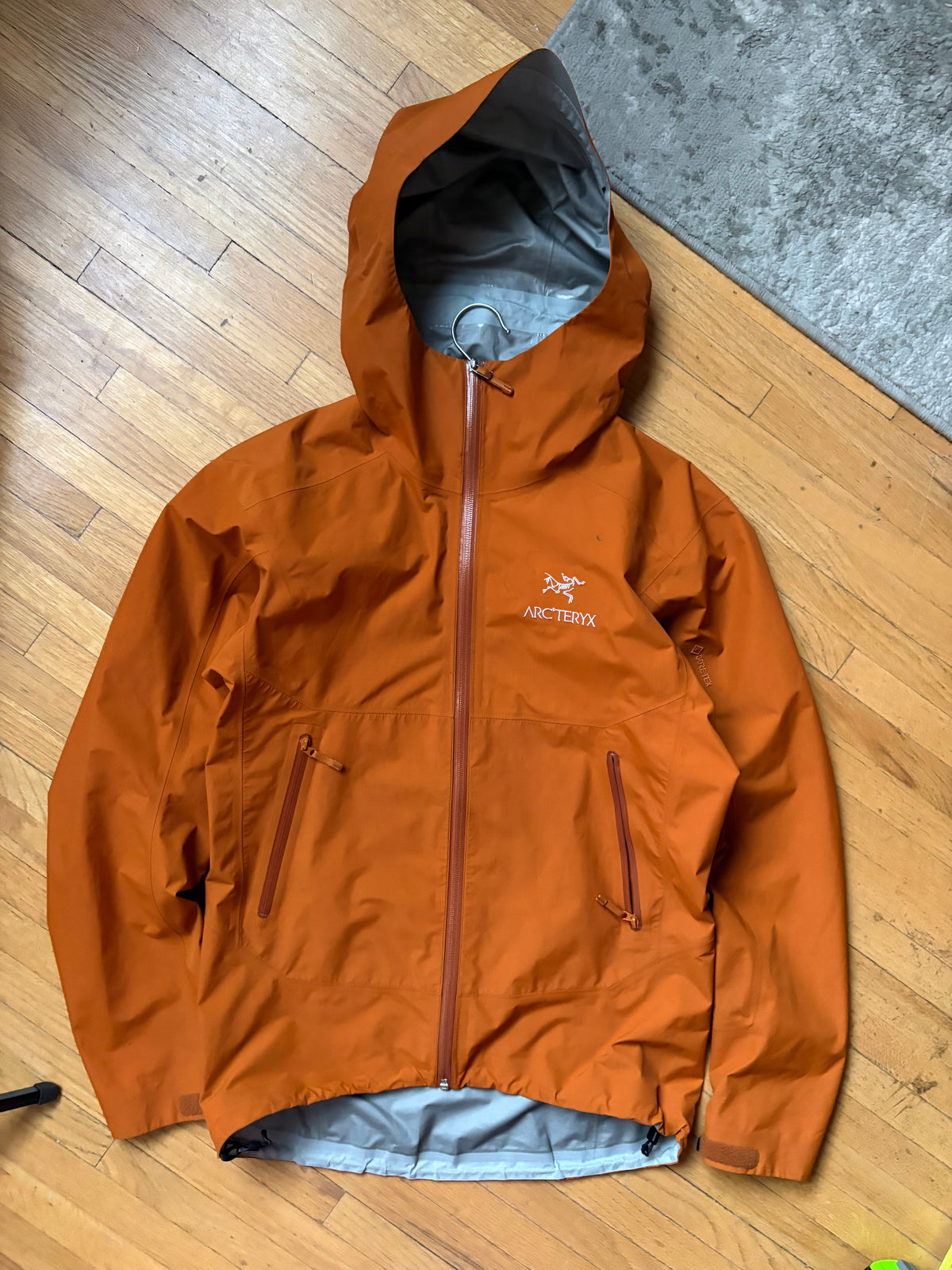 (XS/S) Arcteryx Zeta SL Orange