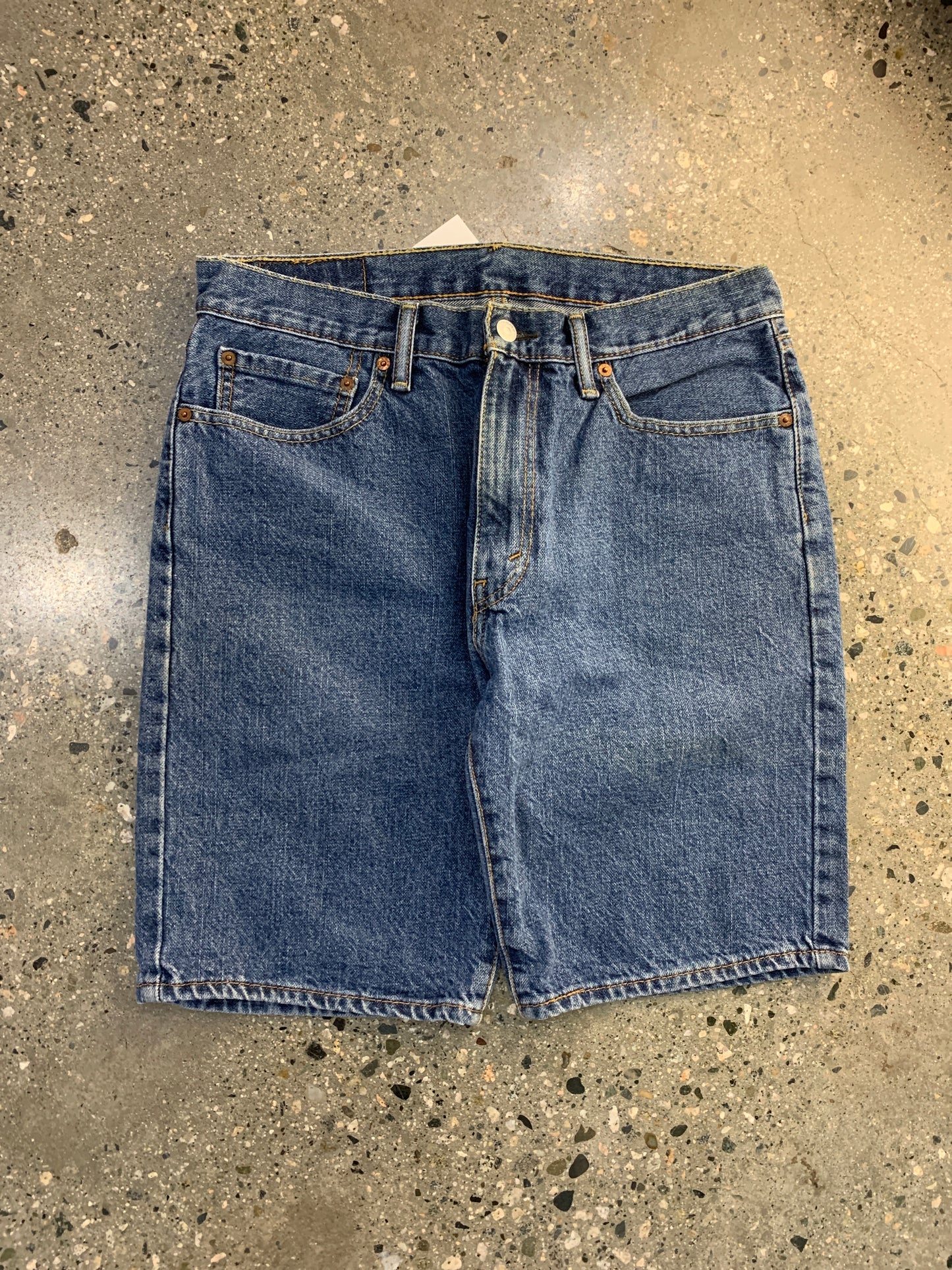 S32 - 33w Levi 505 Jort