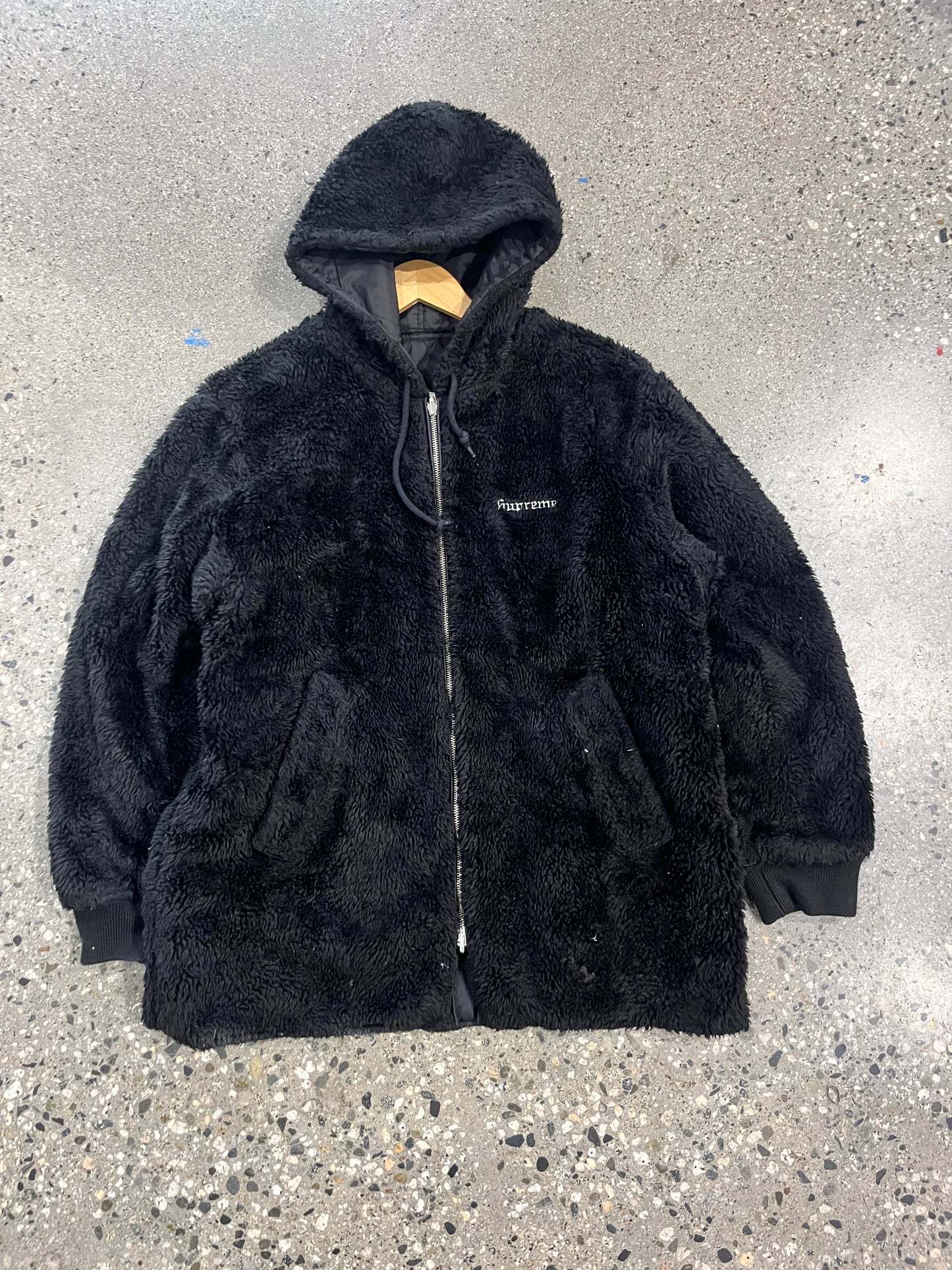 (M) Supreme Leave me alone Sherpa Reversible