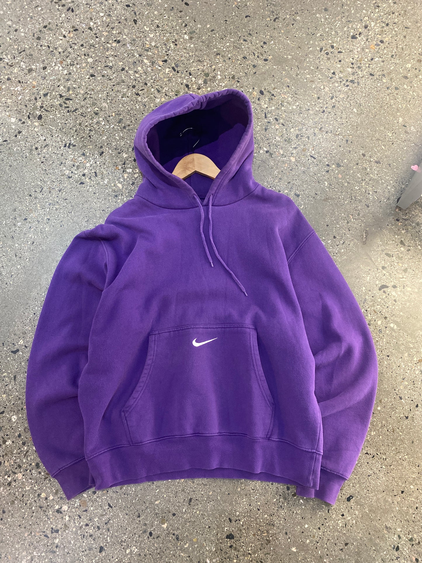 (M) 90s-Early 00’s Nike Grape Pocket Swoosh