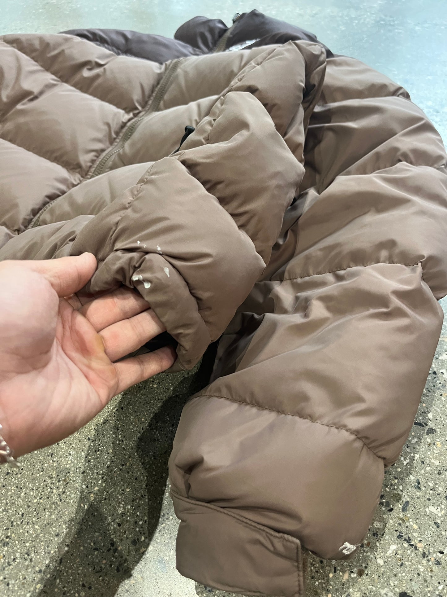 (S) North Face Brown 700 Nuptse