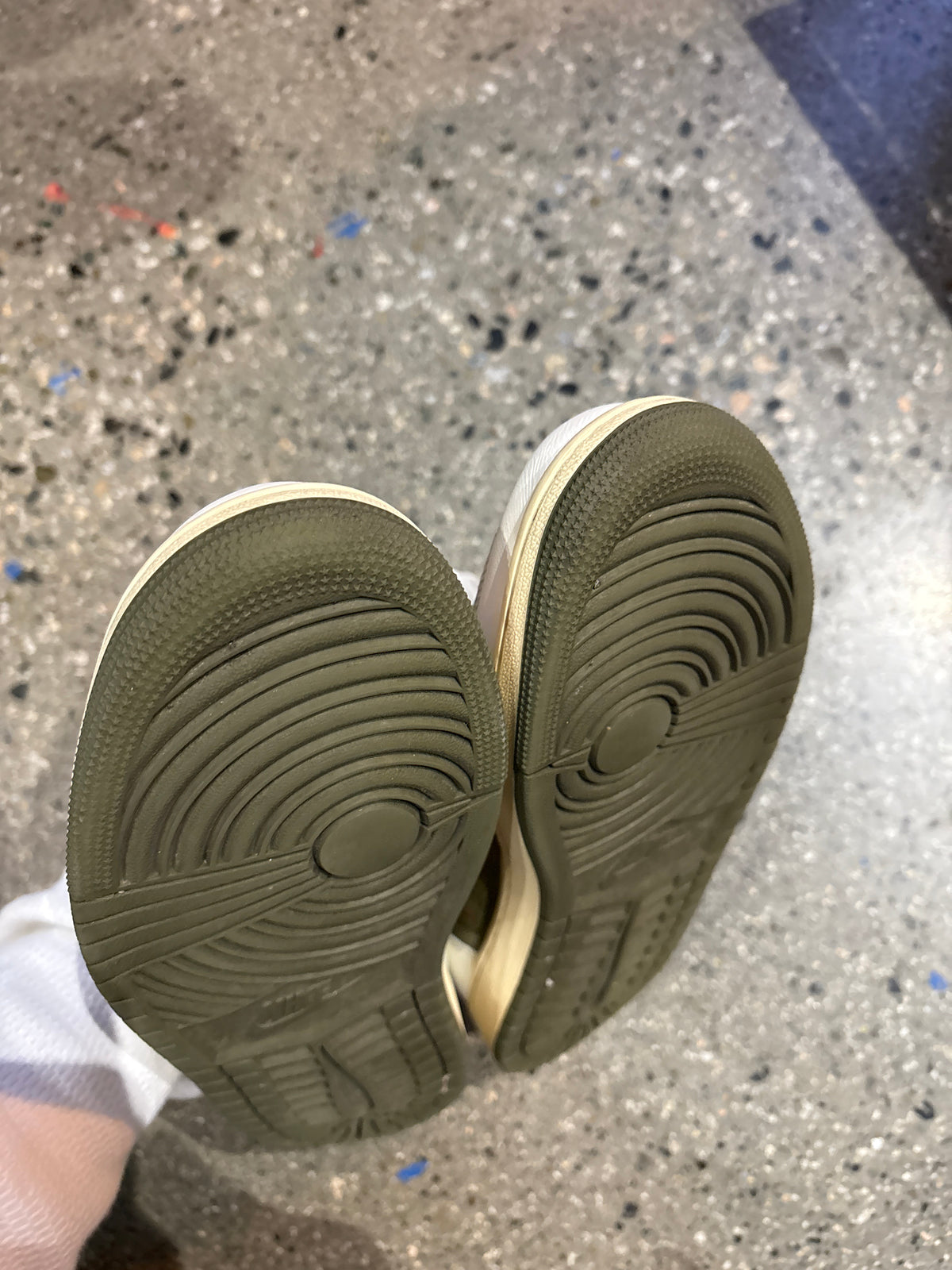 (US9) Jordan 1 Low Golf x Travis Scott
