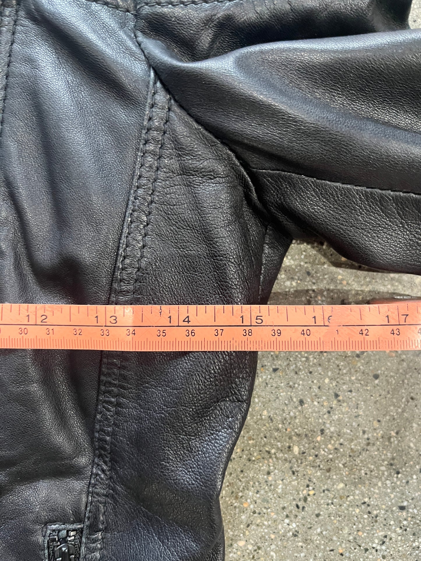 (3XS) Danier Sidezip Leather