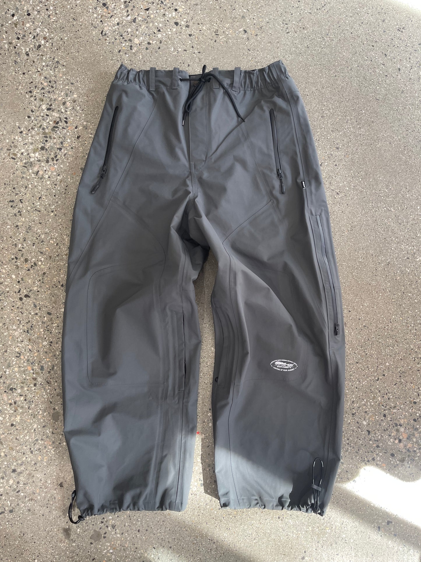 (L) BSRABBIT Mountain 3L Seam Sealing Wide Ventilation Pants Charcoal ( Retails for $385)