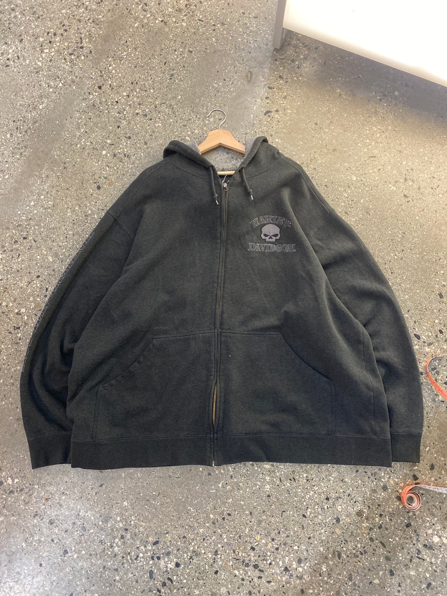 (2X/3X) Harley Davidson Grey Skull Hoodie