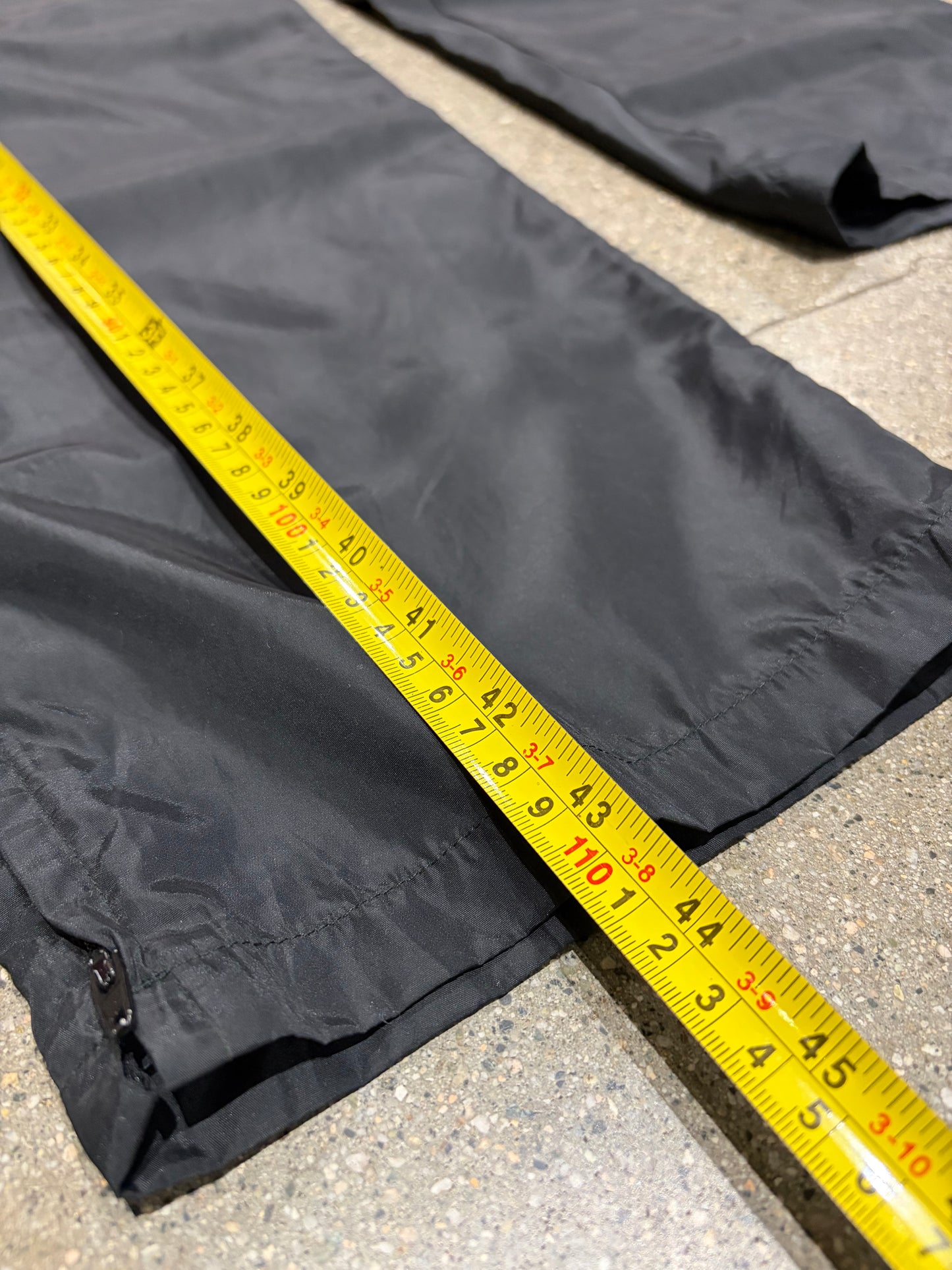 (M) 1980s Black Tonal Nike Windbreaker Pants