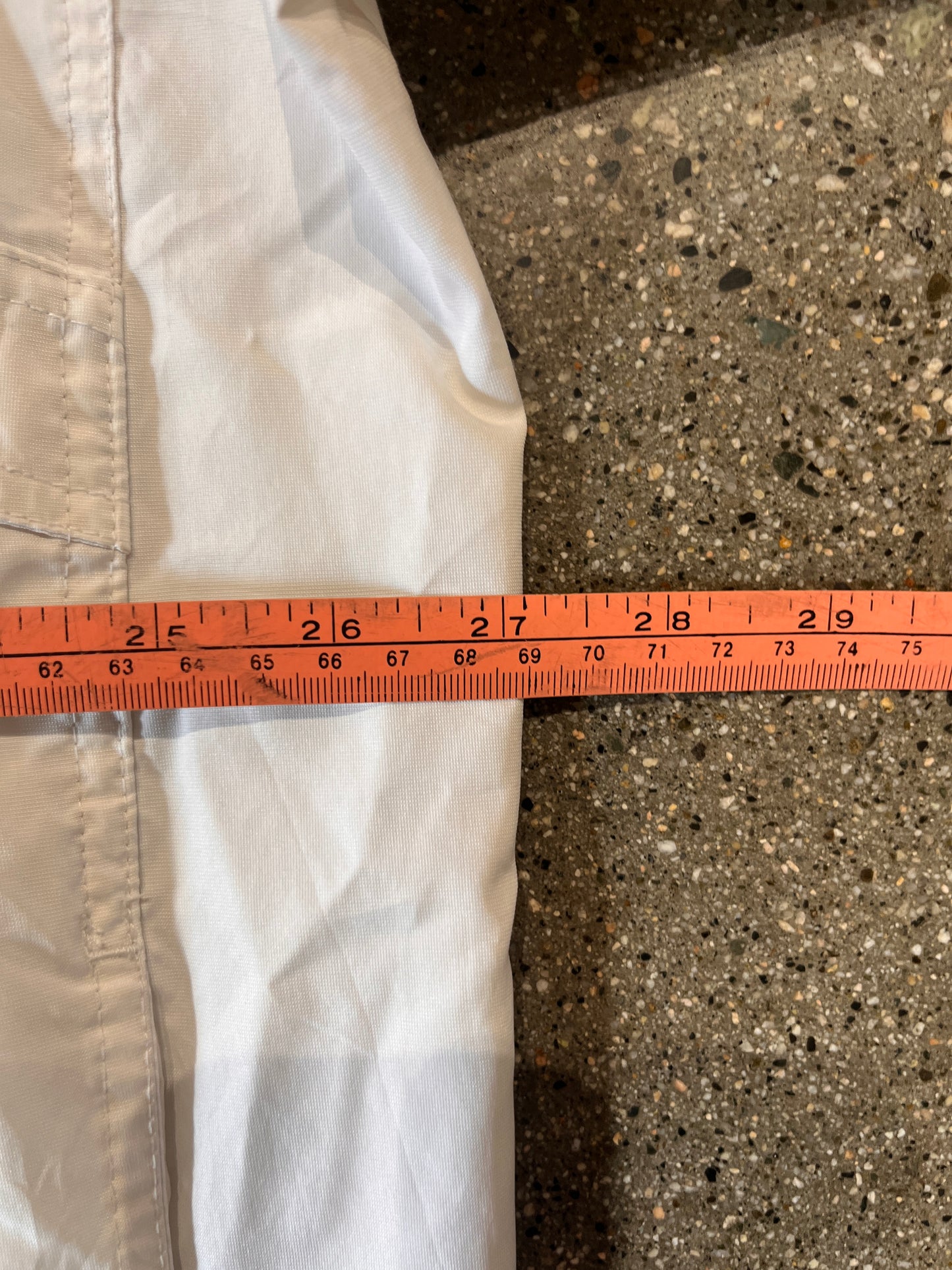 (XL) 2000s Nike White windbreaker with hood