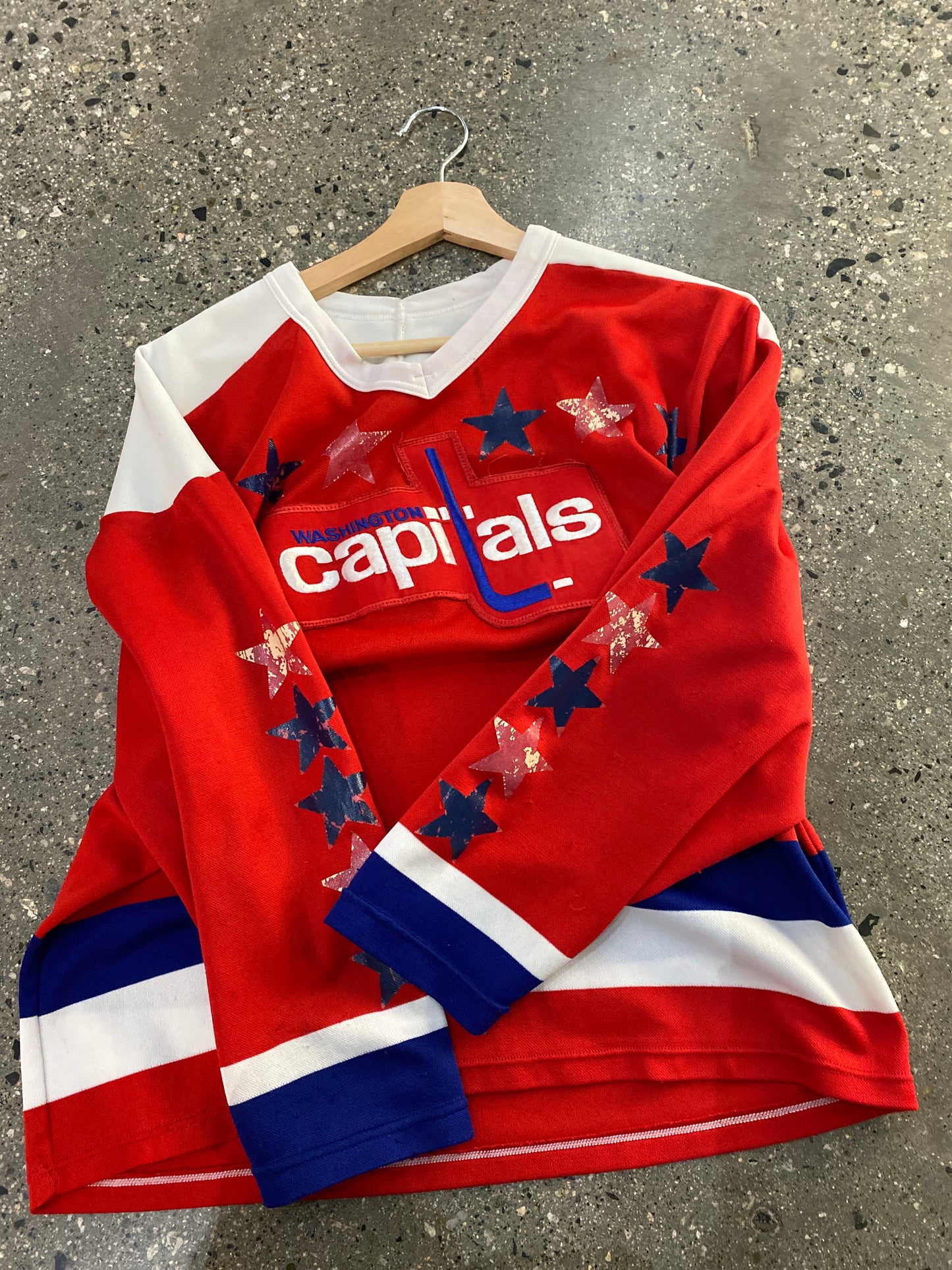 (XS/S) 80s Washington Capitals Jersey