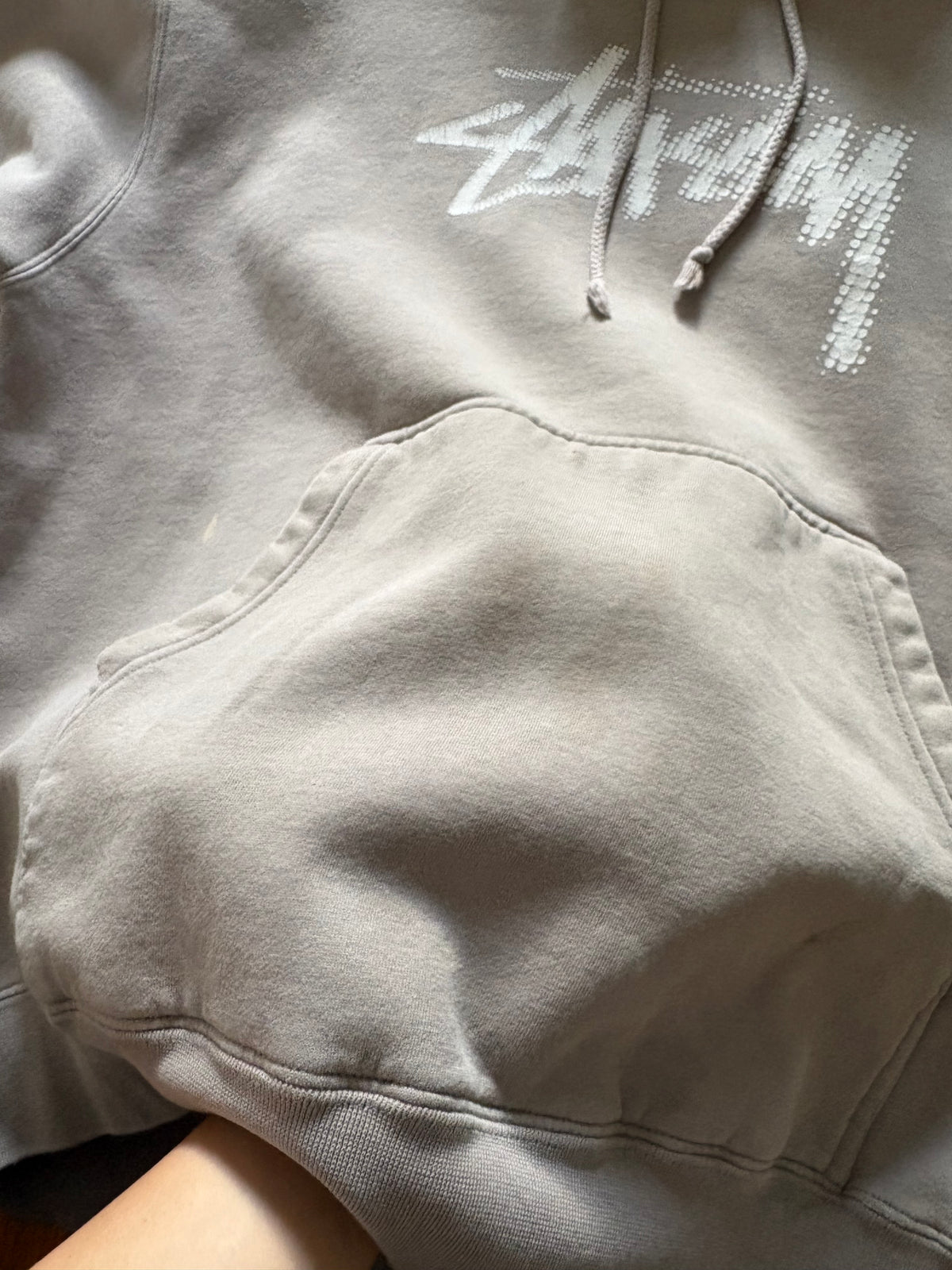 (L/XL) Late 90s - Early 00s Stussy Cream Script Hoodie
