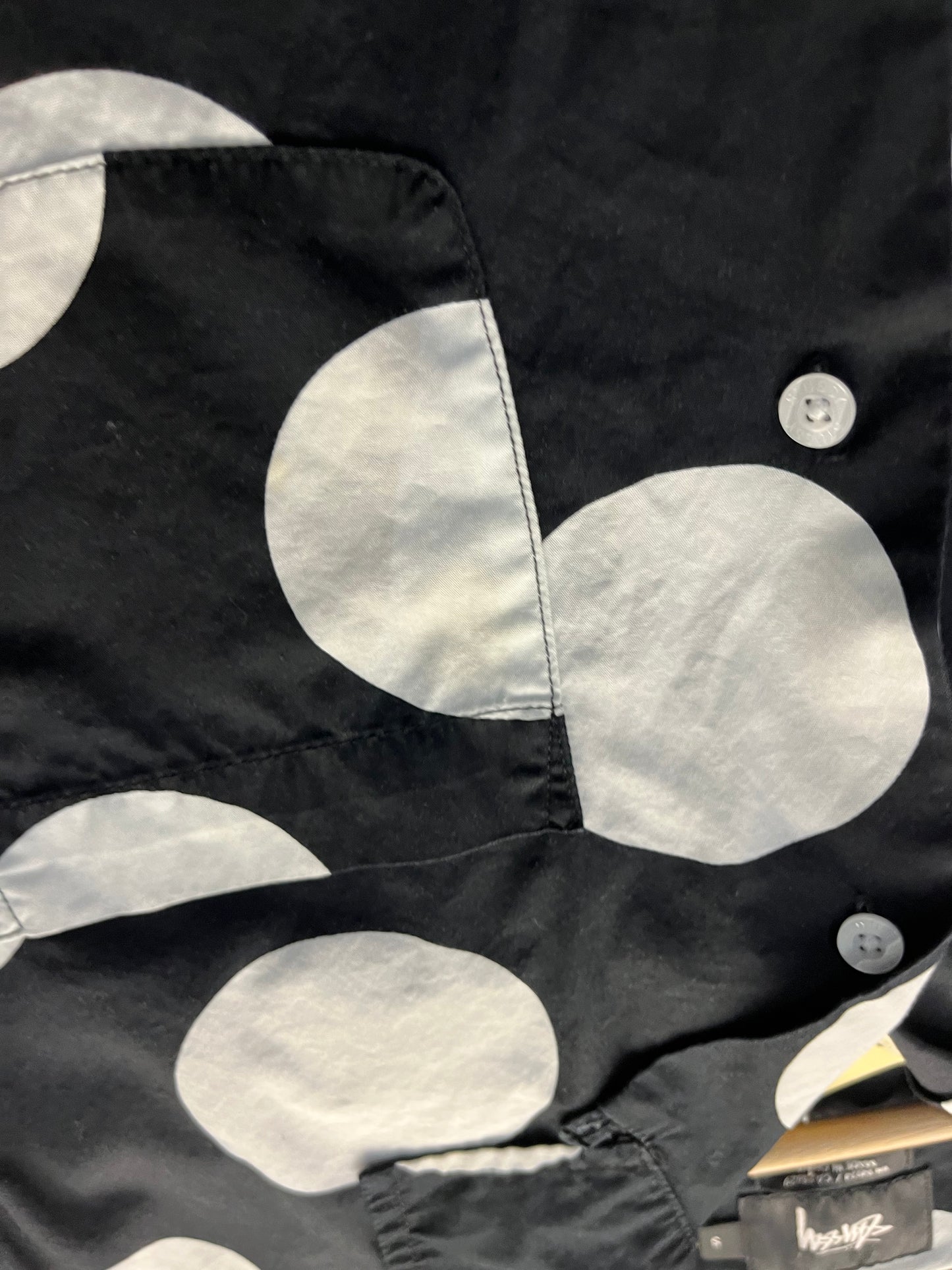 (S) a137 - Stussy DOTS Button Up