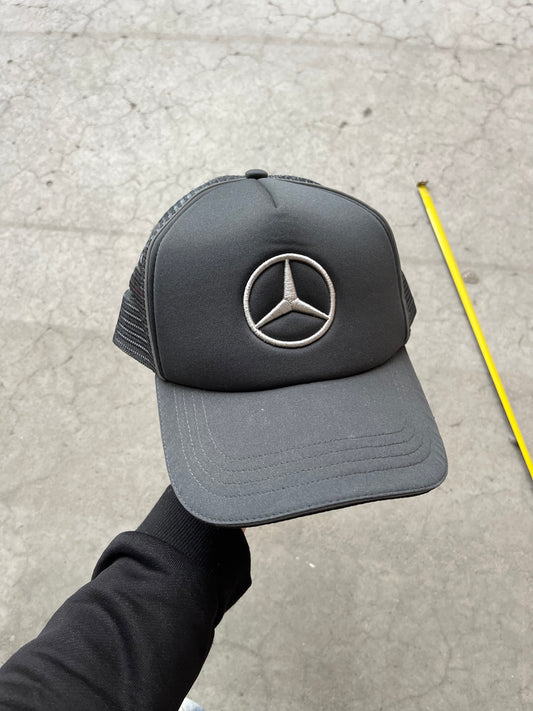 (OSFA) 00s Mercedes Benz Trucker
