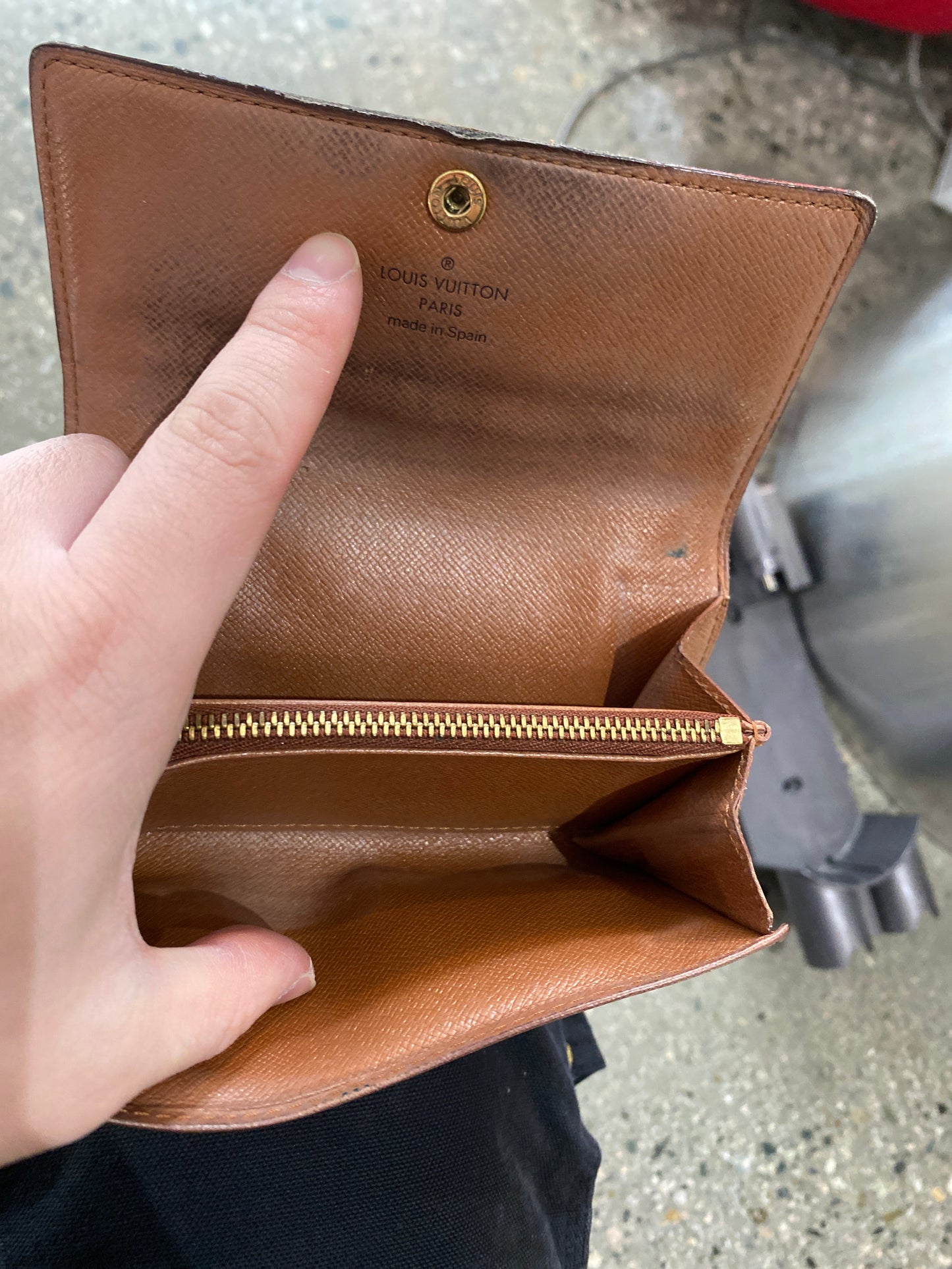 (OS) Vintage Authentic LV Wallet
