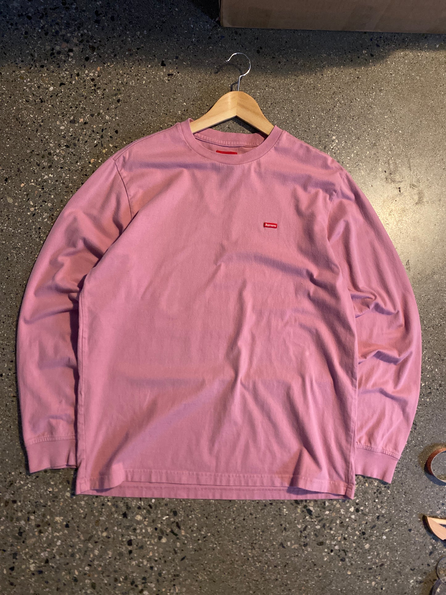 (M) Pink Small Supreme Box Logo LS