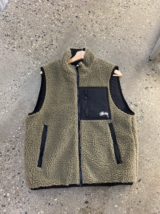 (S/M) Stussy Reversible Vest Olive