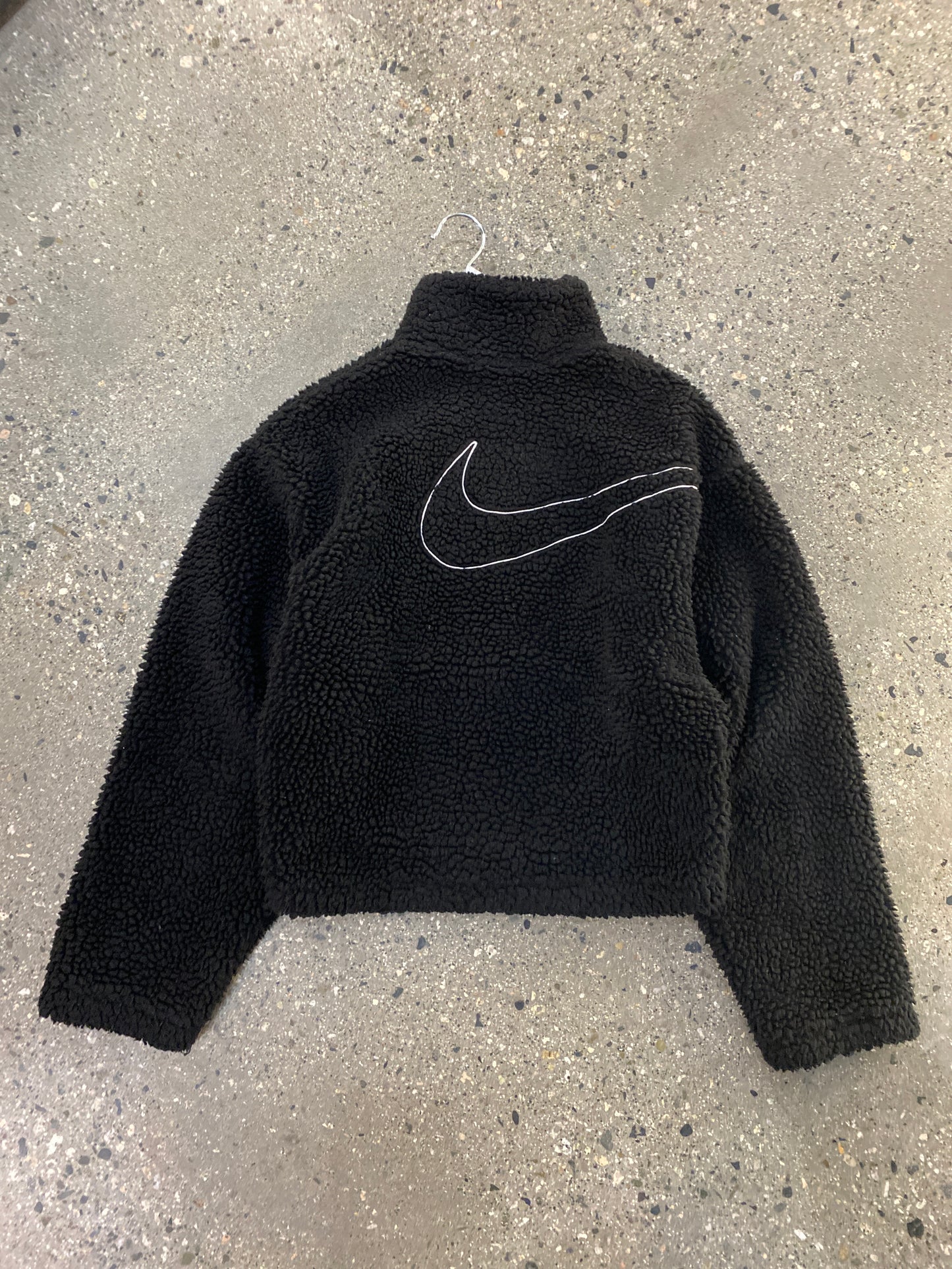 (S) Nike Doublesided cropped Swoosh Fleece