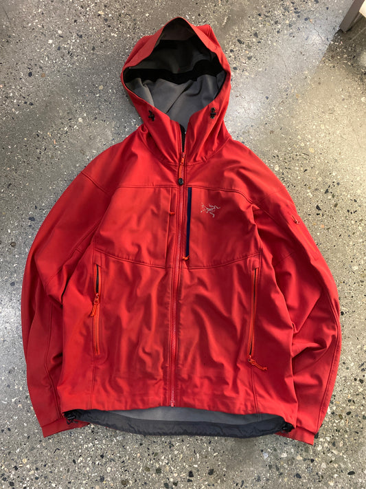 (L) FW18 - Arc’teryx Shell with Hood