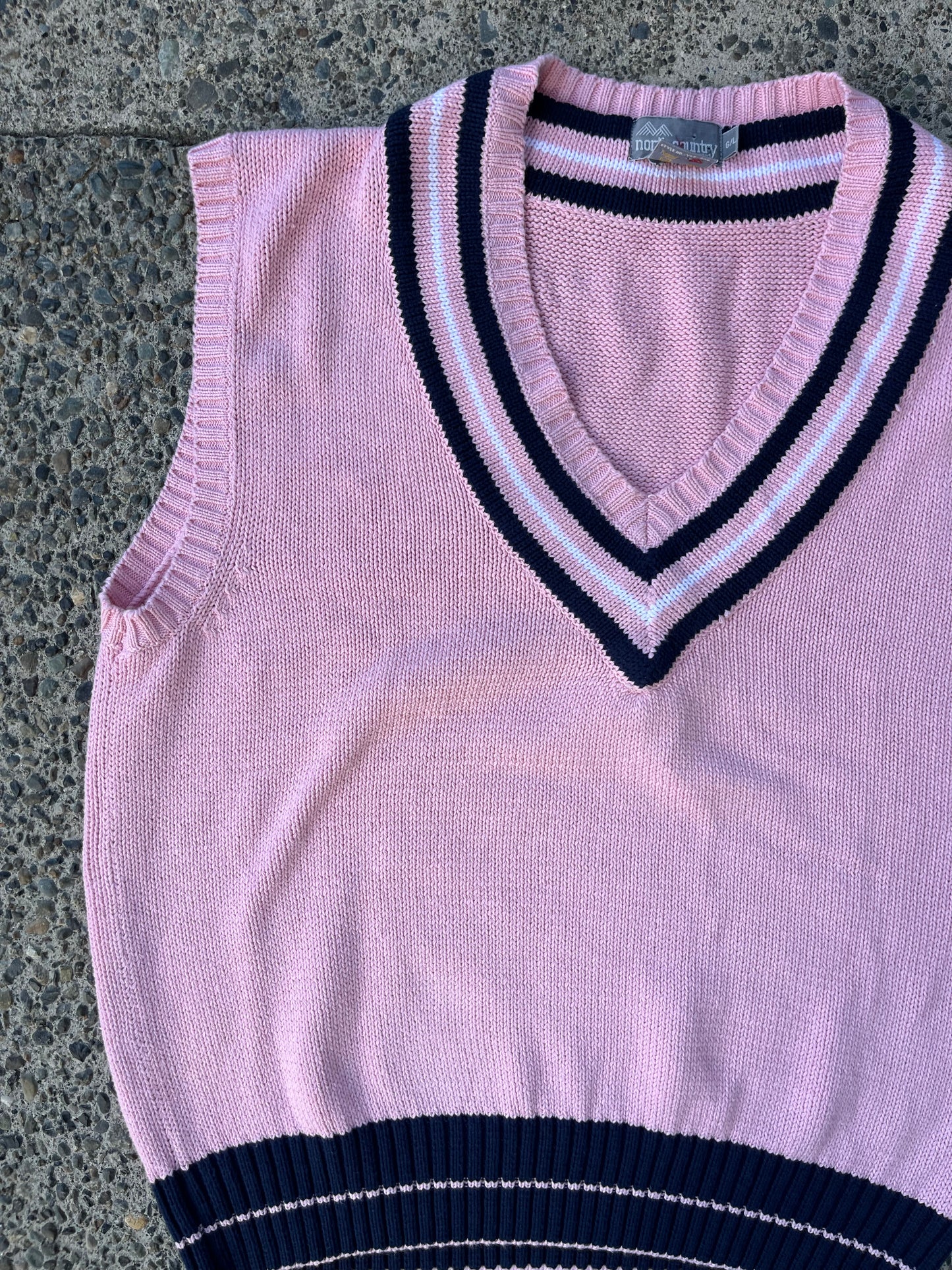 (L) 90s Bubble Gum Knitted Sweater Vest