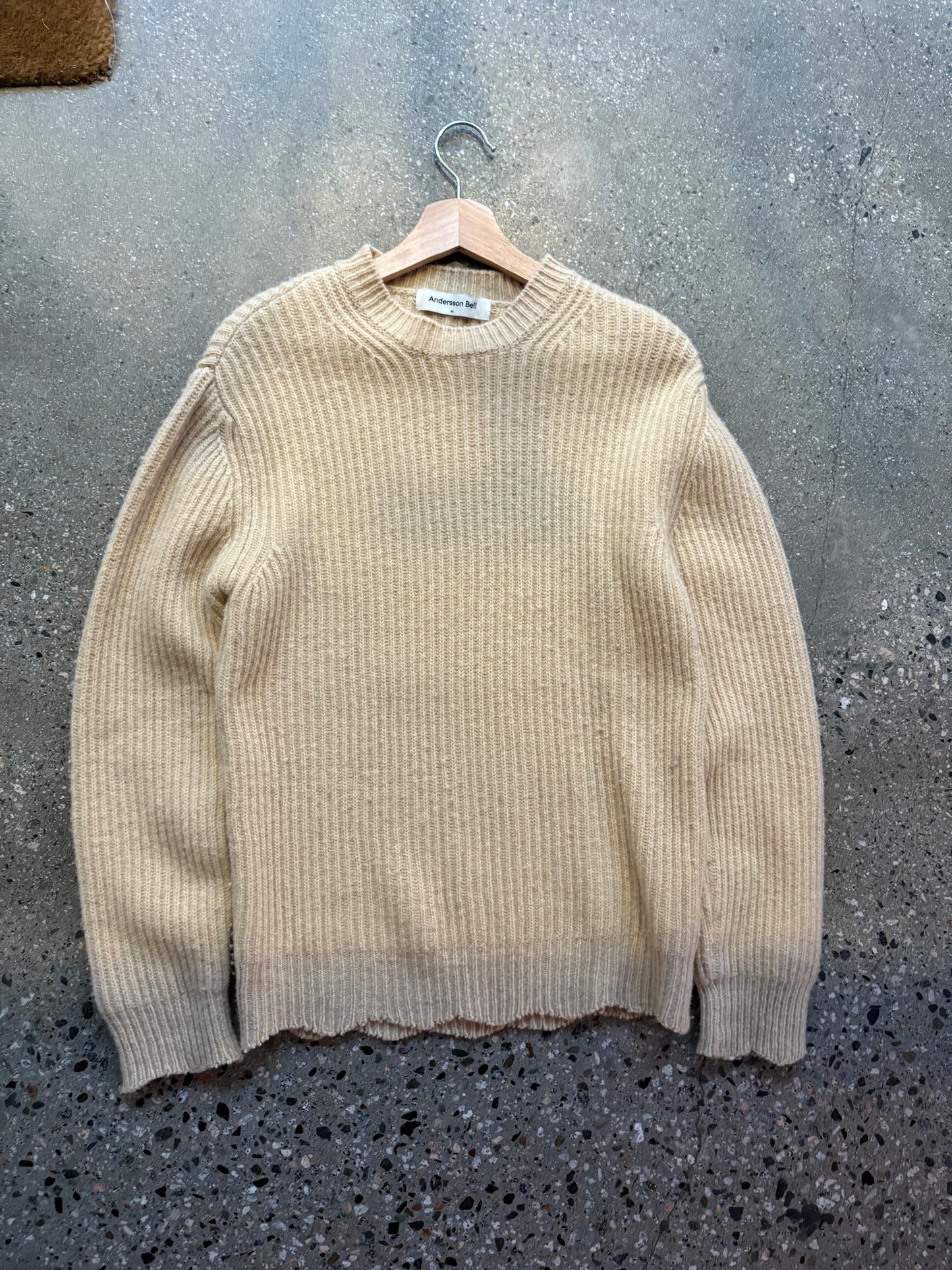 (M) Andersson Bell Wool Knit
