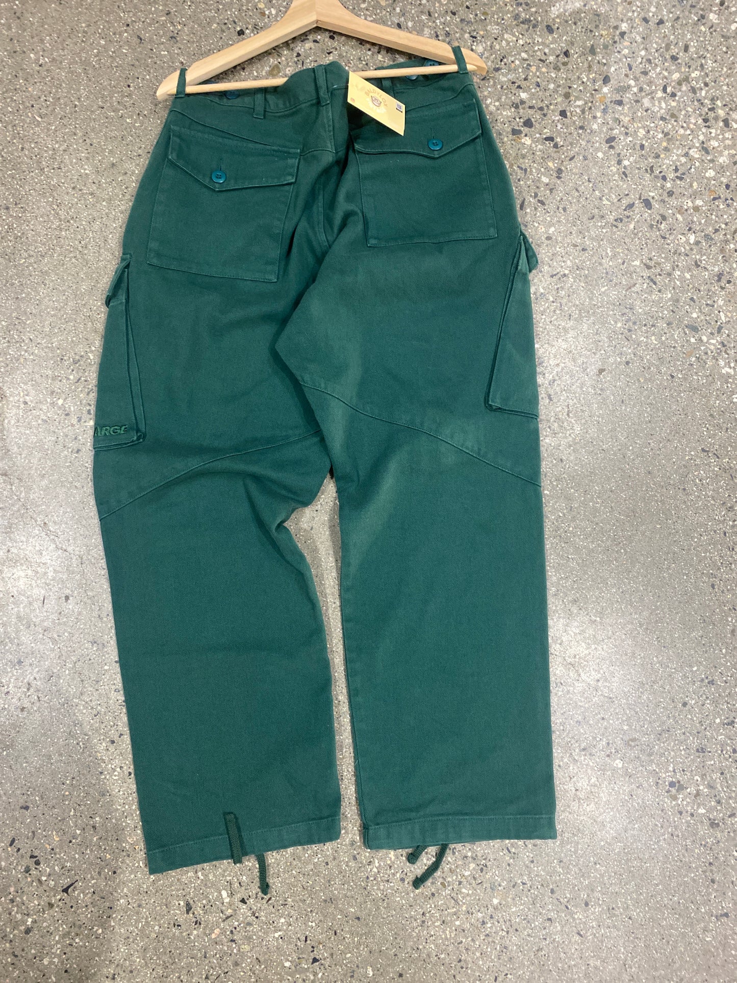 (34”) XLARGE Green Cargos