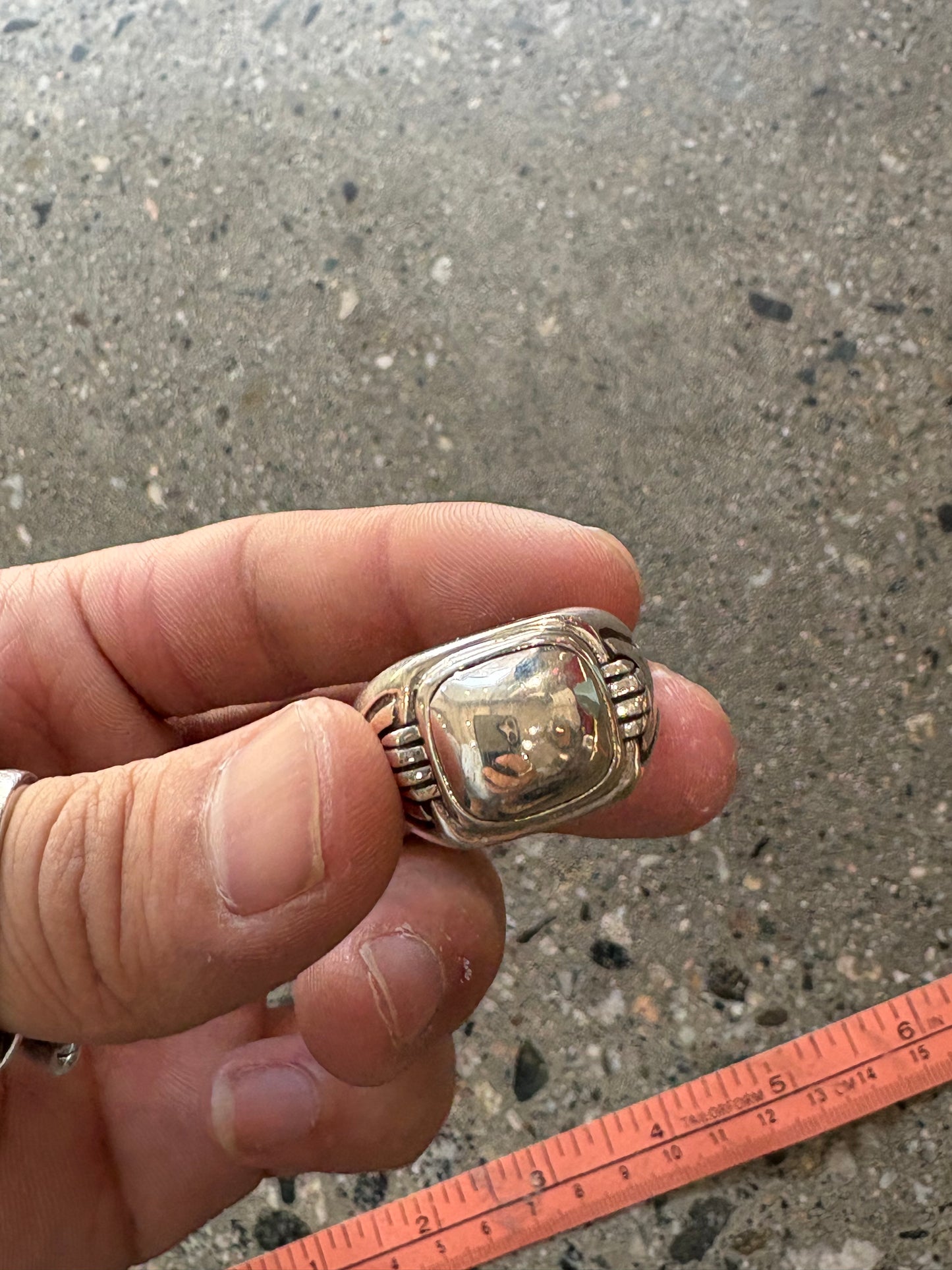 (Sz9.5) Maple .925 Silver Fist Ring