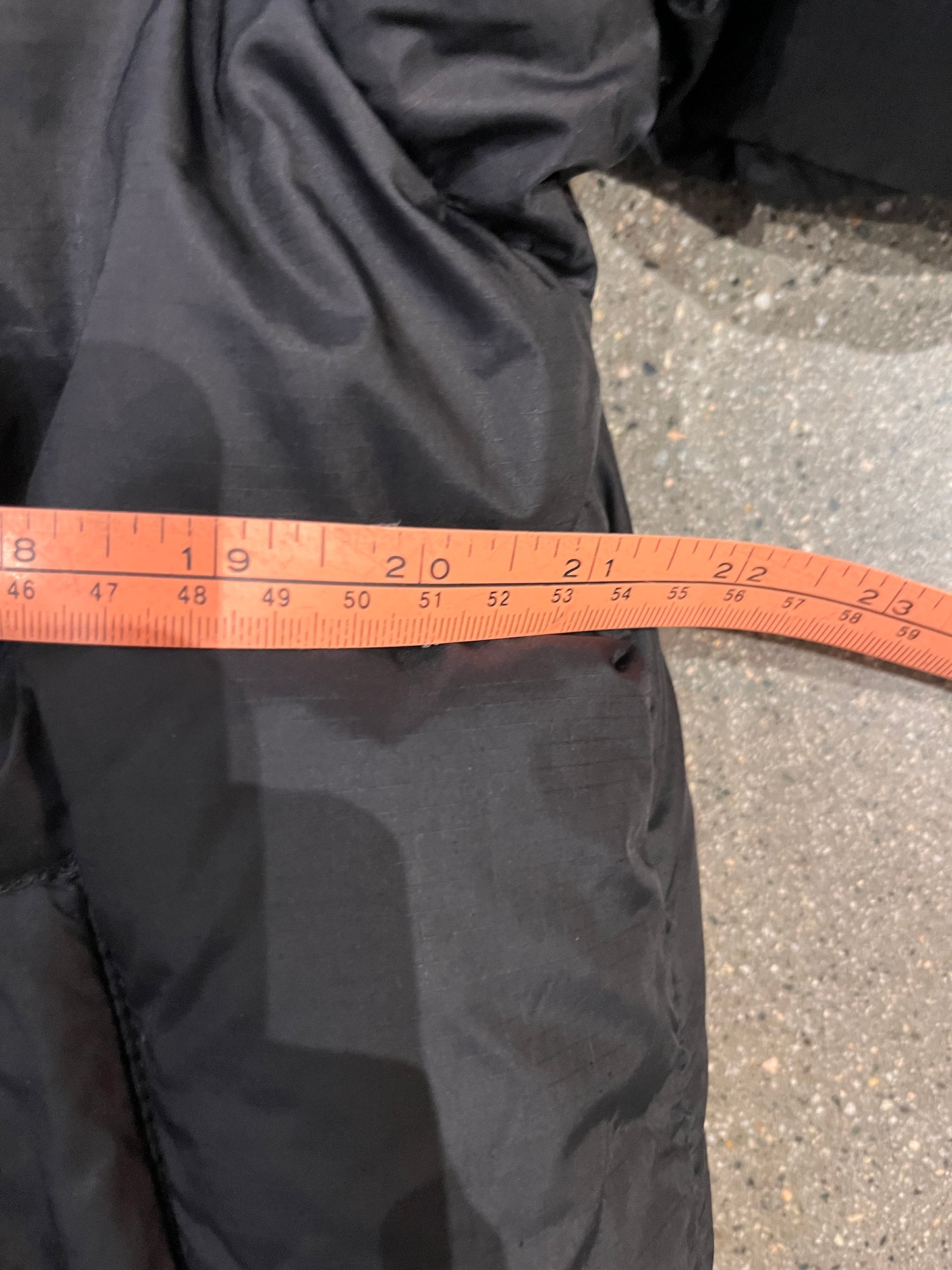 (M) Tnf 700 Nuptse Puffer ( No Zipper)