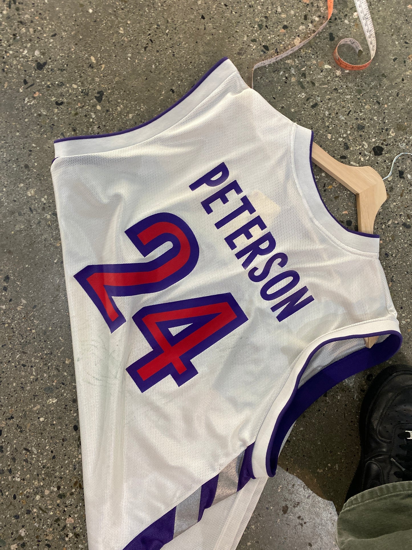 (XL/2X) 00s Peterson raptors jersey