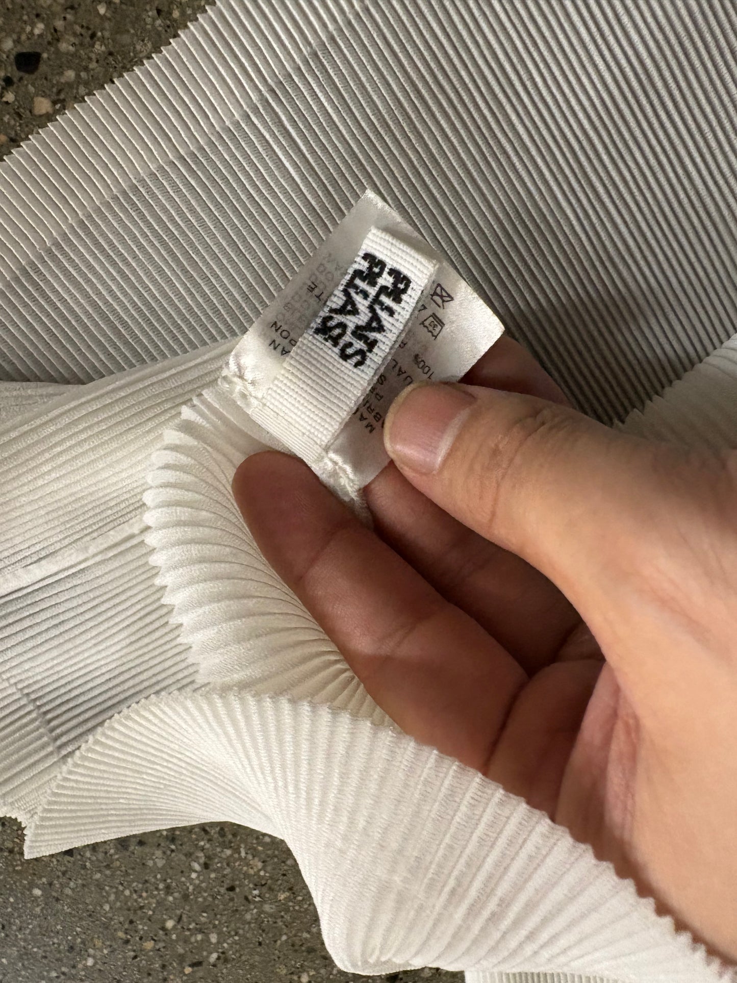 (S) Issey Miyake Pleats Please Top