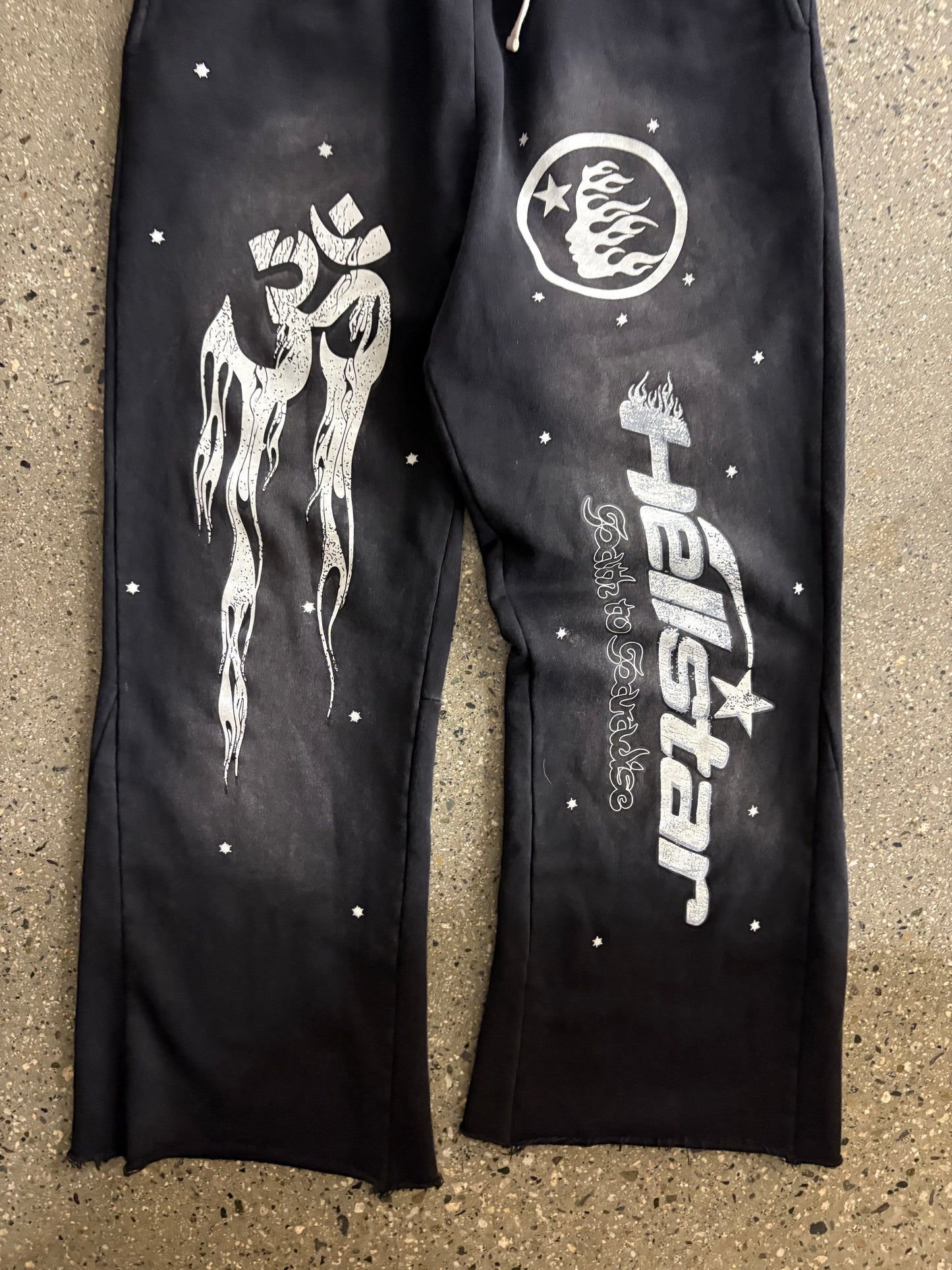 (S) Hellstar flared racer sweatpants