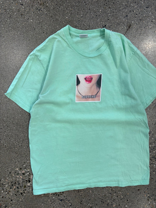 (L) Supreme Mint Necklace Tee