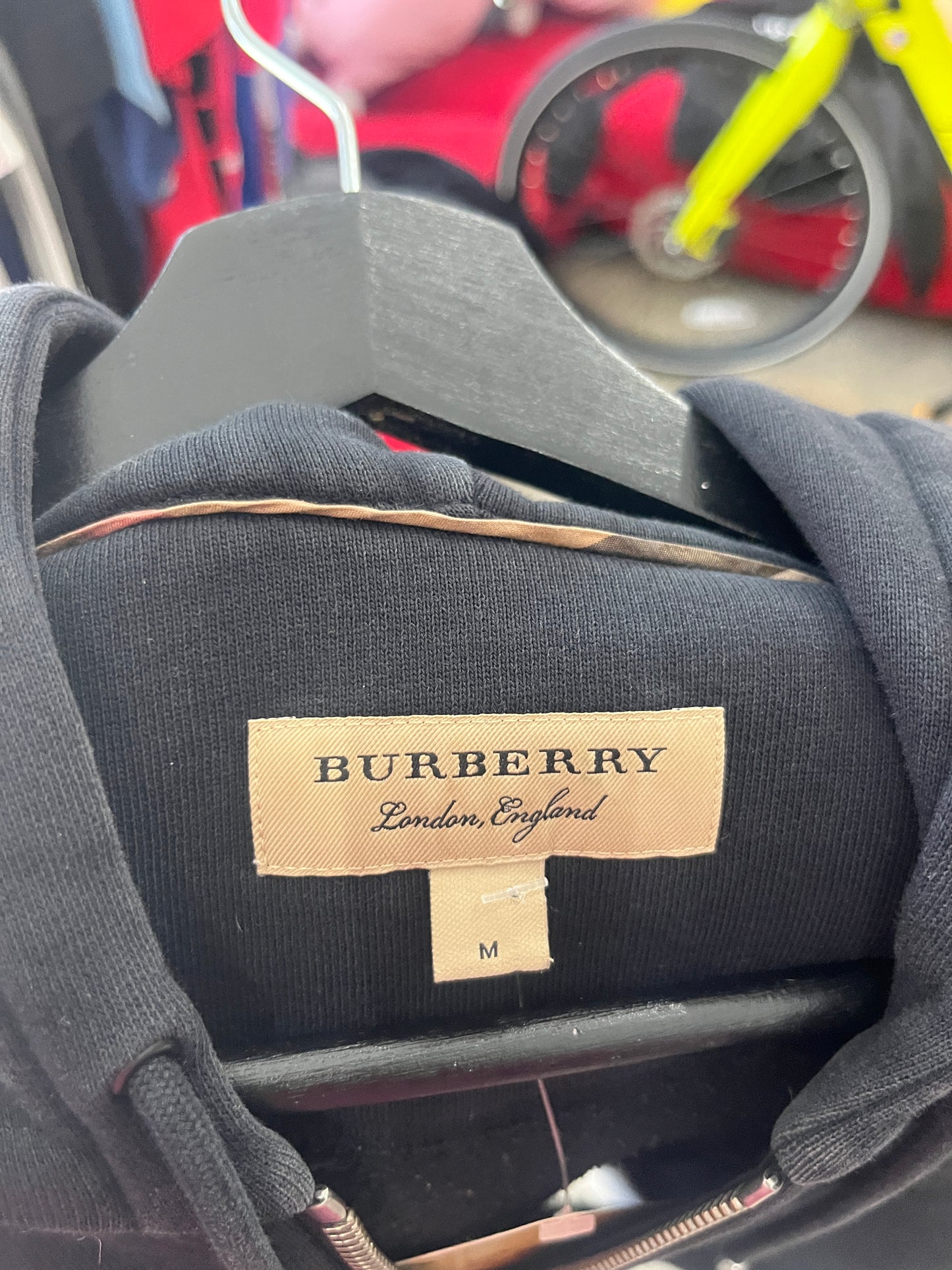 (M) Burberry Zip Up Hoodie