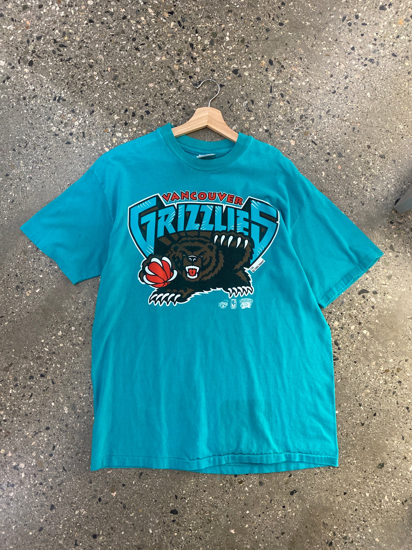 (L) A198 - 1994 Ravens Blue/Green Van Grizz Tee