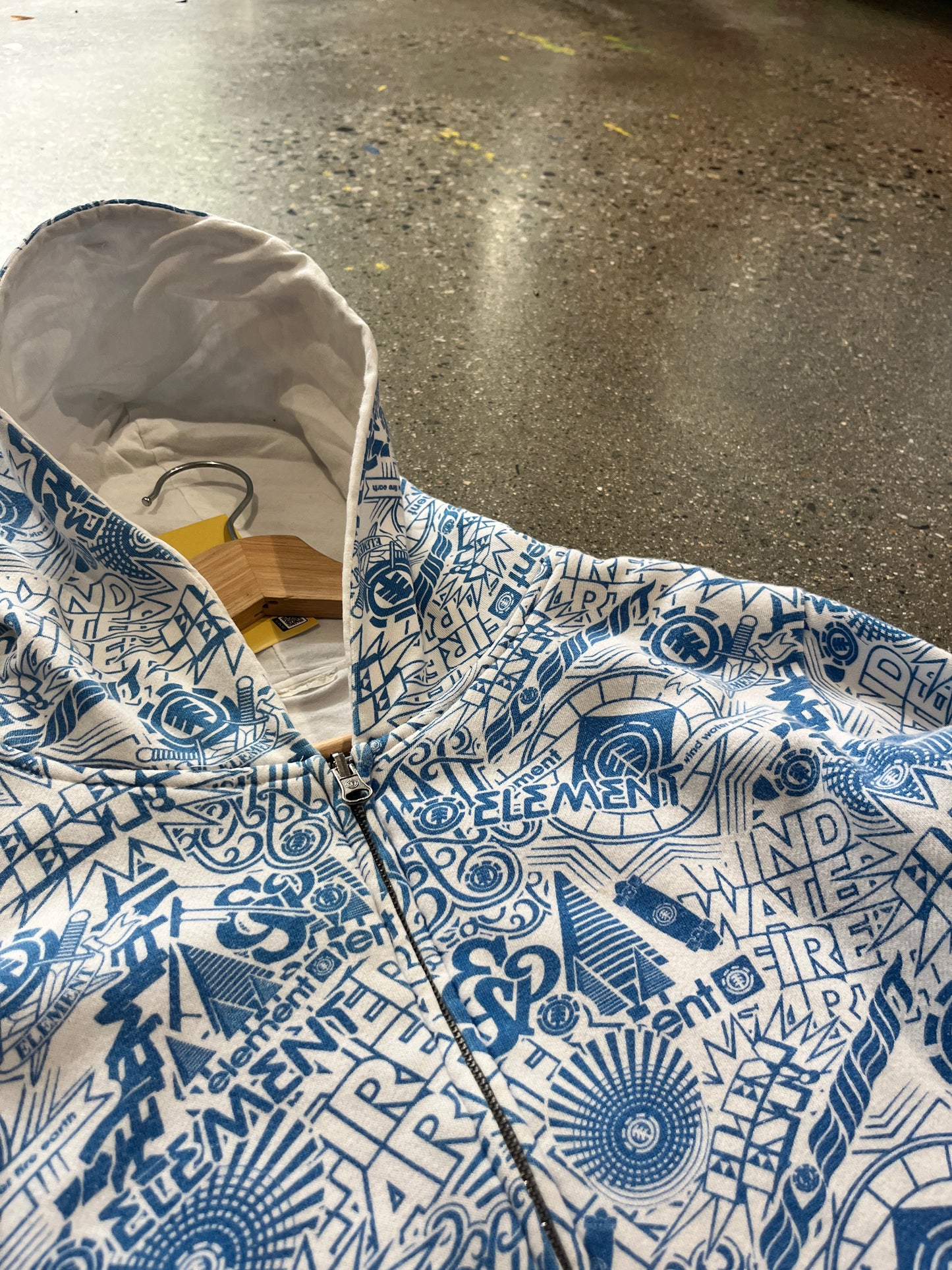 (s) Element Y2K Comic Print AOP hoodie zip