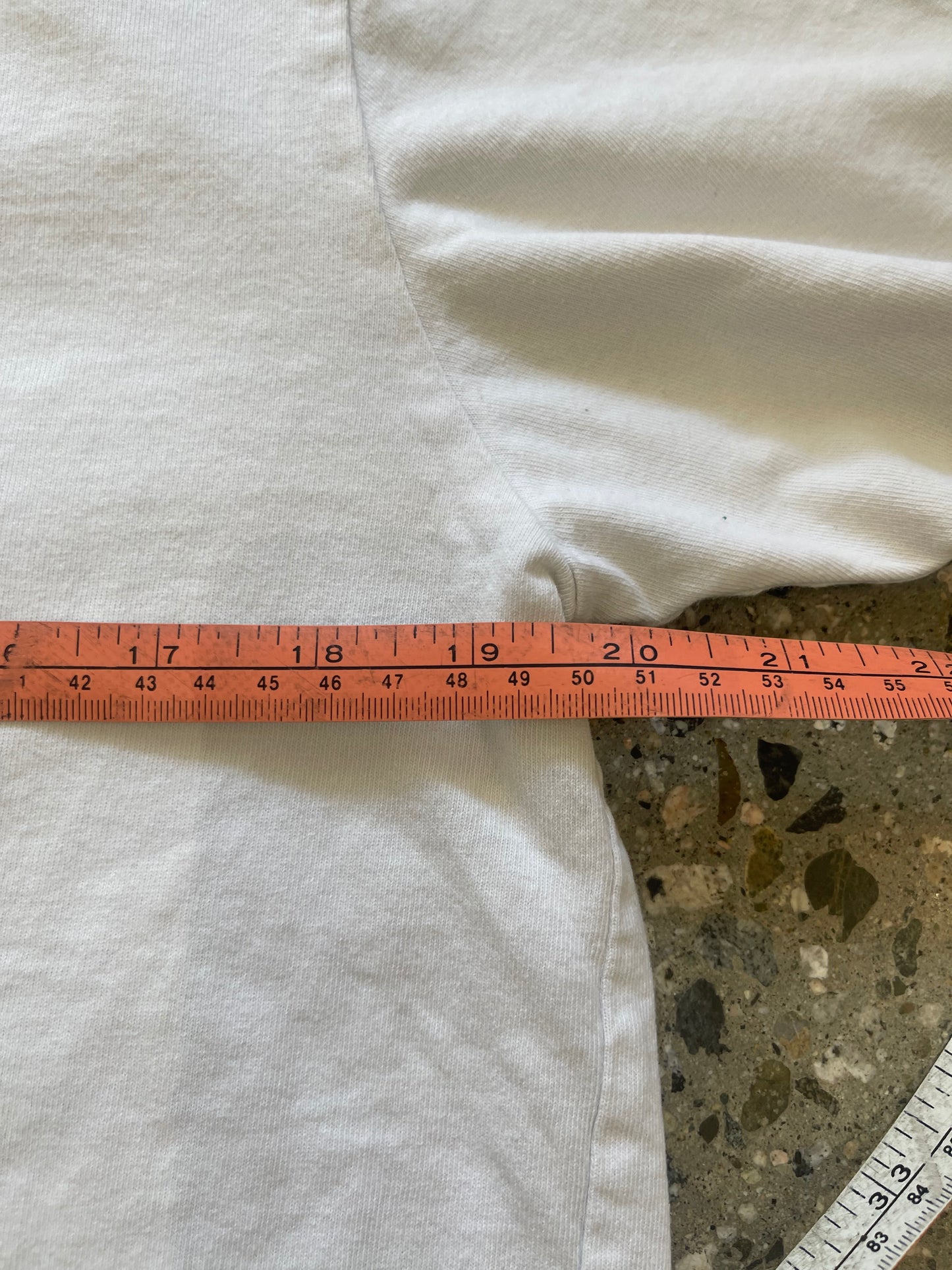 (S) Carhartt Wip “rock” tee
