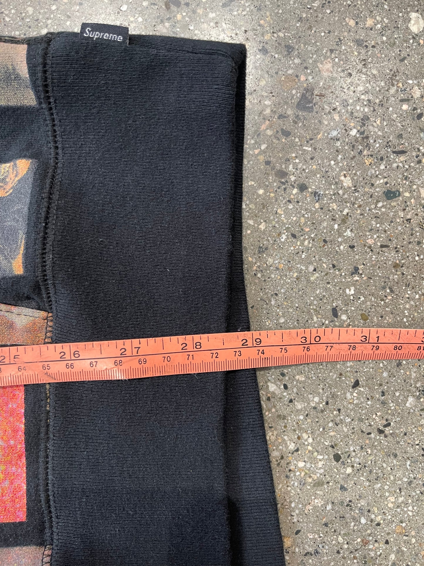 (L) Supreme Thrills FALL/WINTER collection hoodie