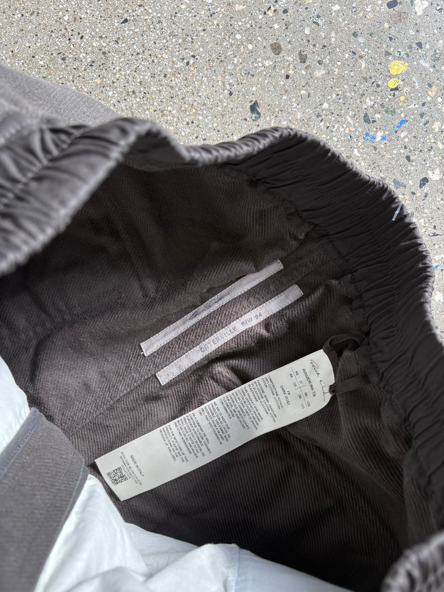 (29”) Rick Owens Bela Cargo Grey