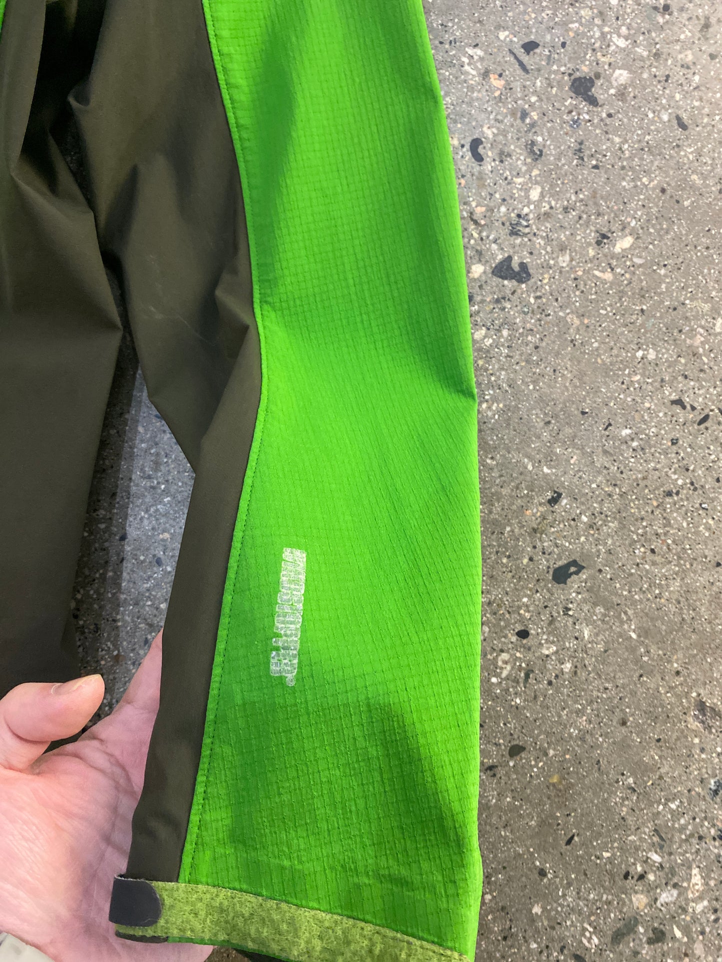 (Womens S) Vintage Arc’teryx Windstopper Jacket