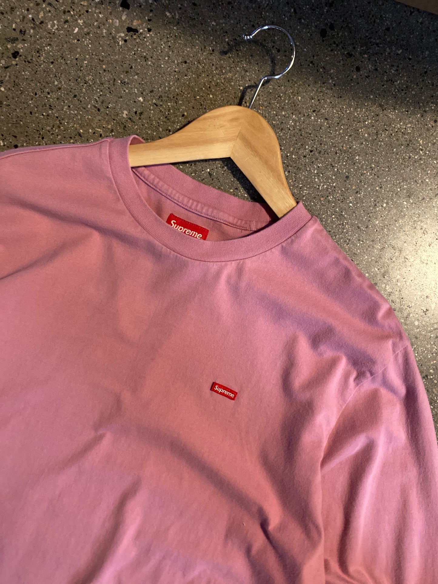 (M) Pink Small Supreme Box Logo LS