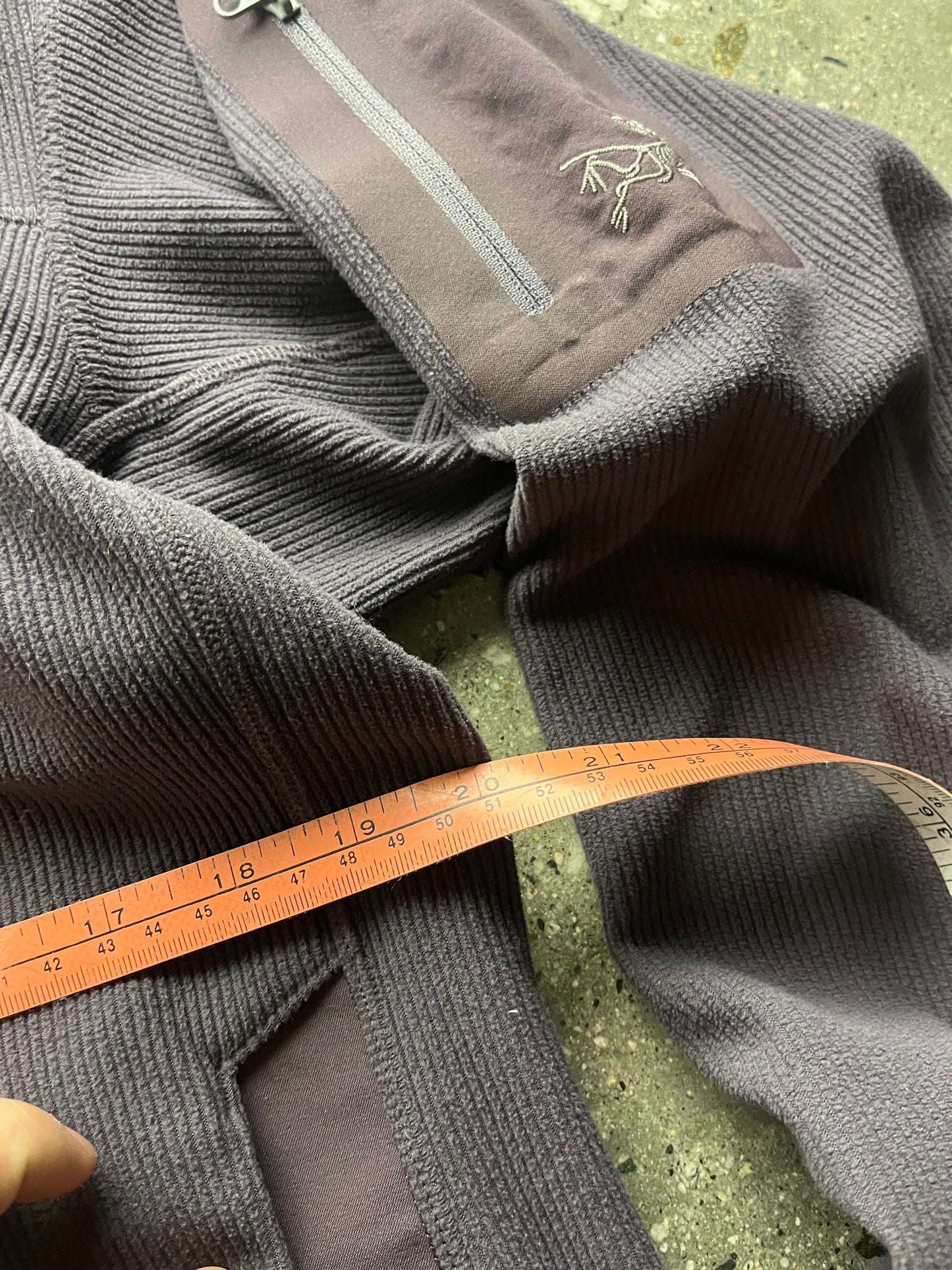 (M) Arc’teryx Zip Brown
