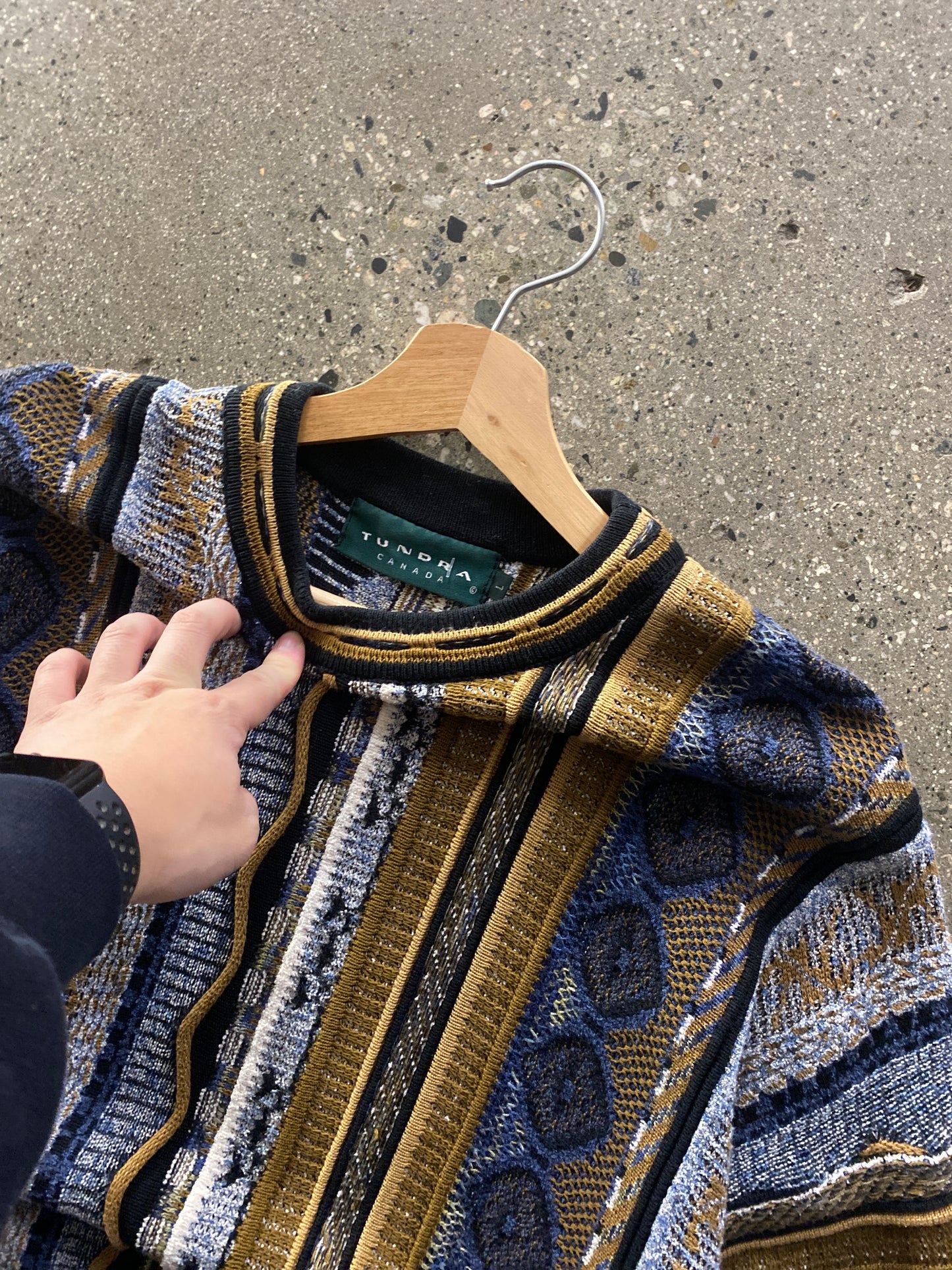(L) CM23 - 90s Tundra Earthtone 3D Knit