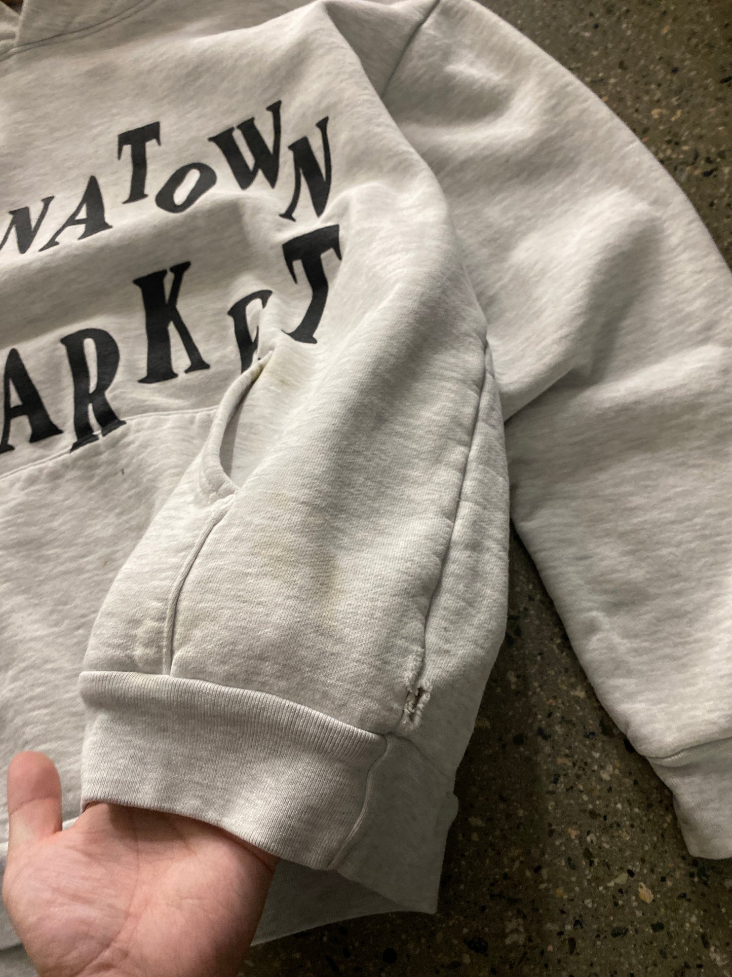(L) Chinatown Mrkt Hoodie ( as is )