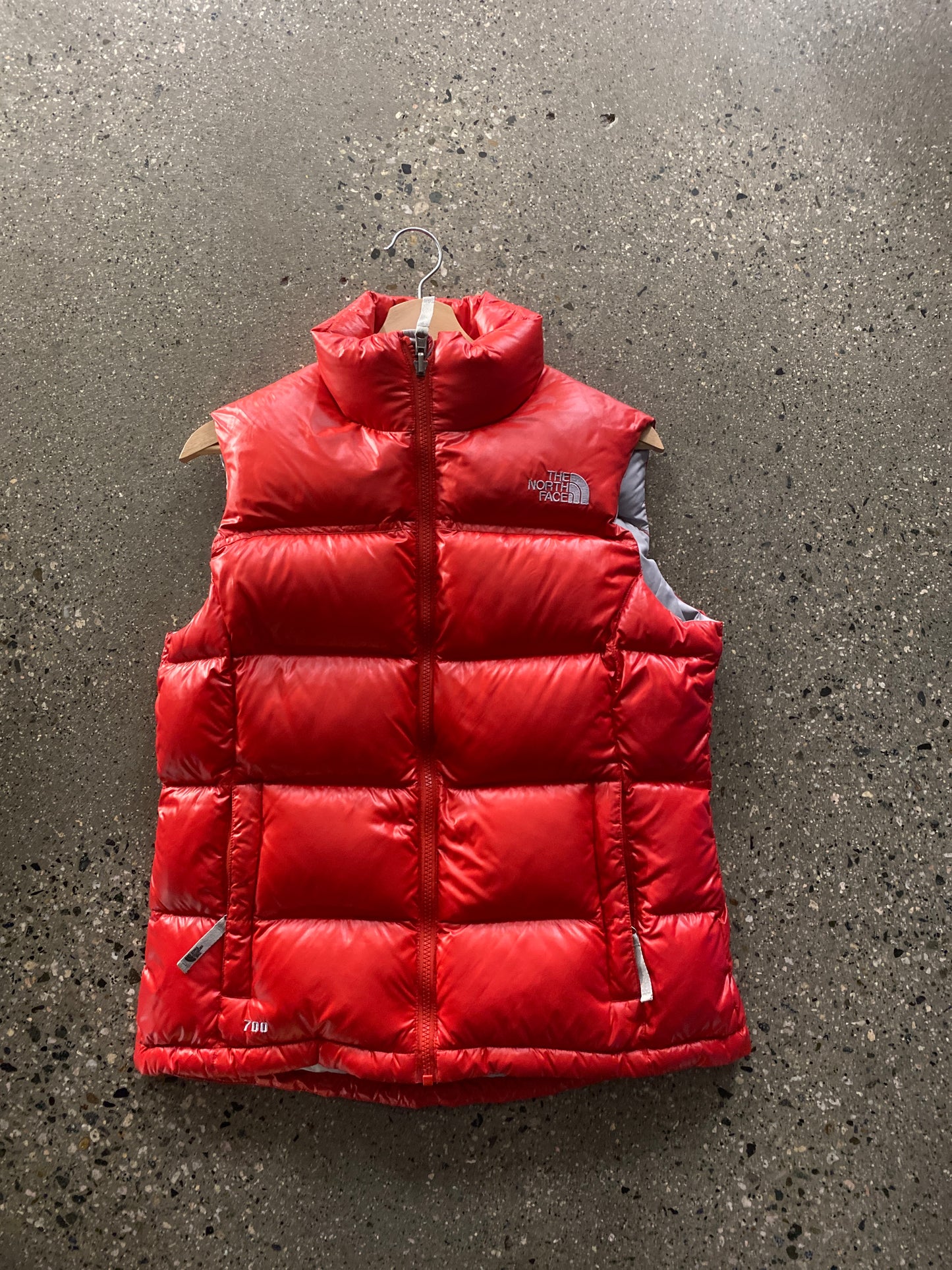 (Womens M) TNF 700 Puffer Vest - Glossy Red
