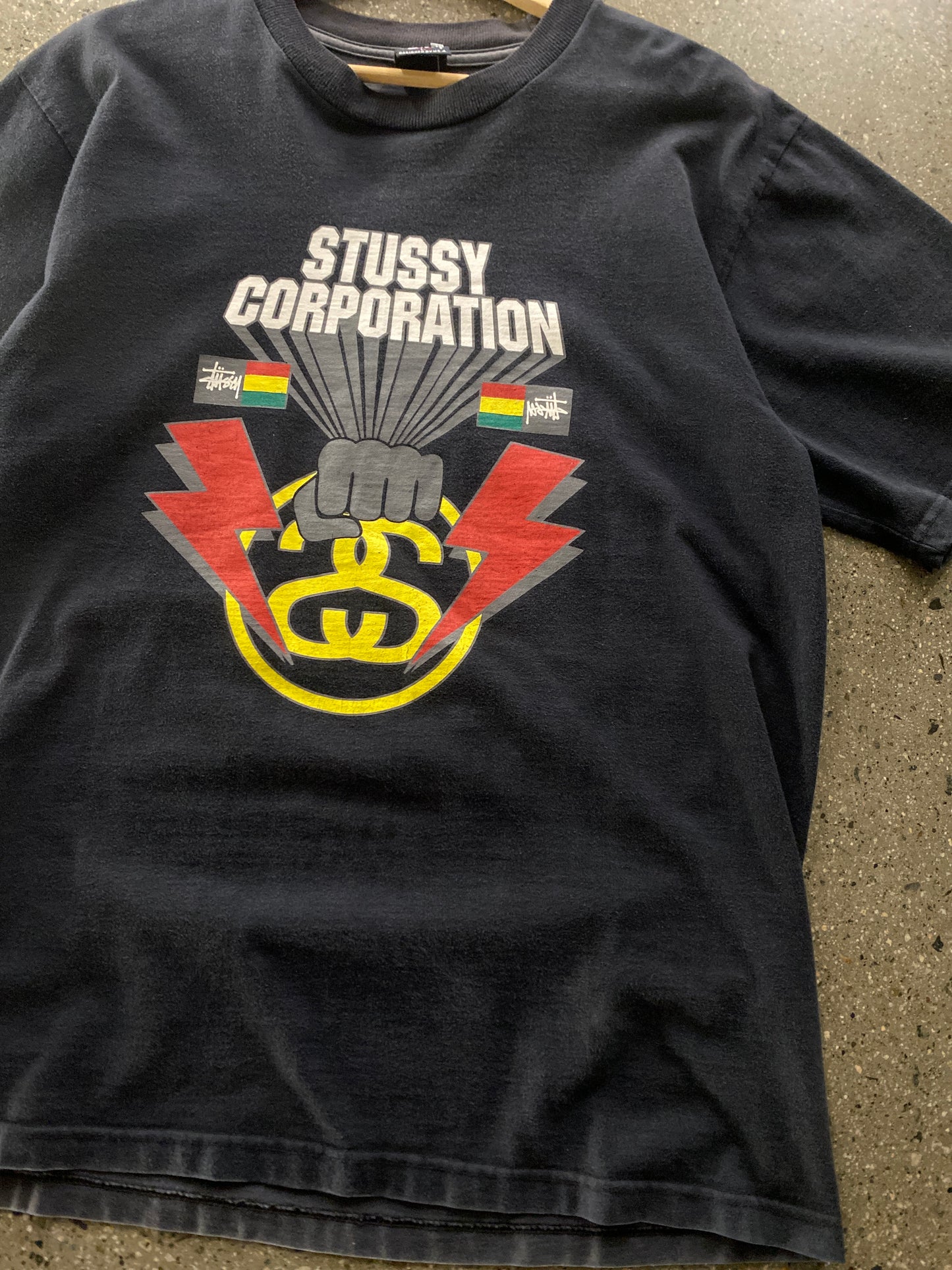 (L) (theerzy.co)  1990s Stussy Black Tee